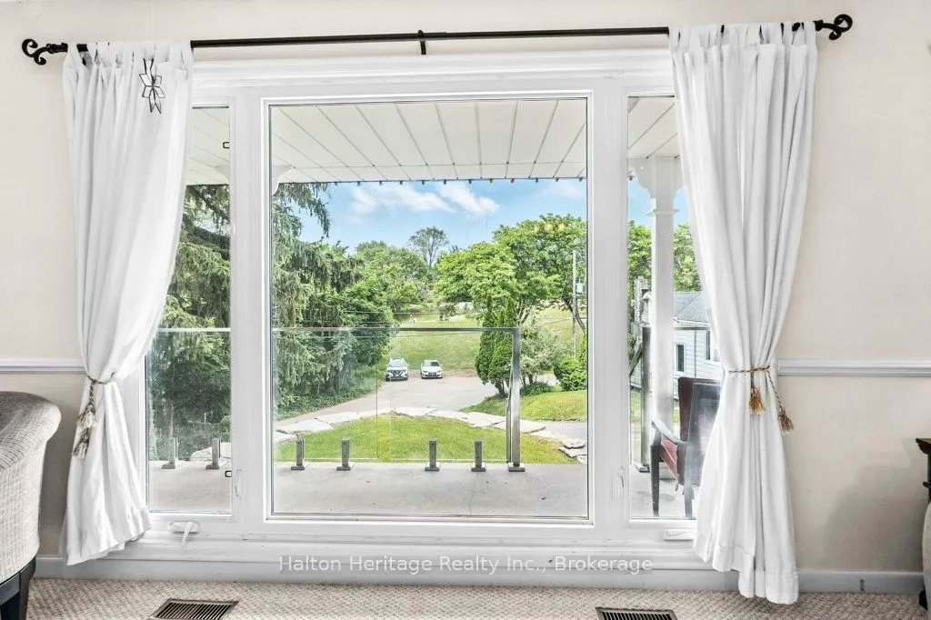 52 Parkside Avenue