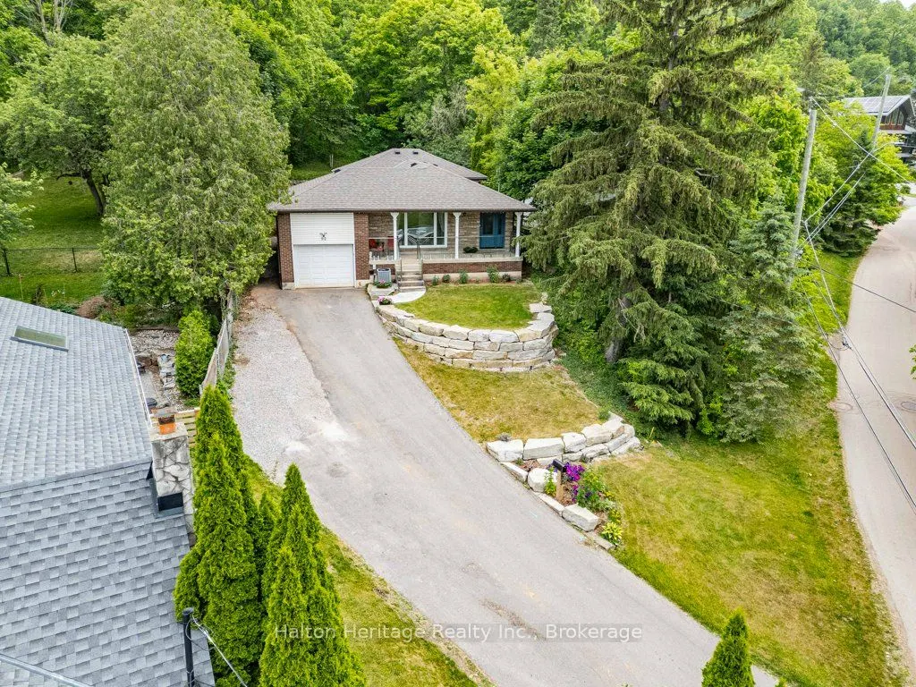 52 Parkside Avenue