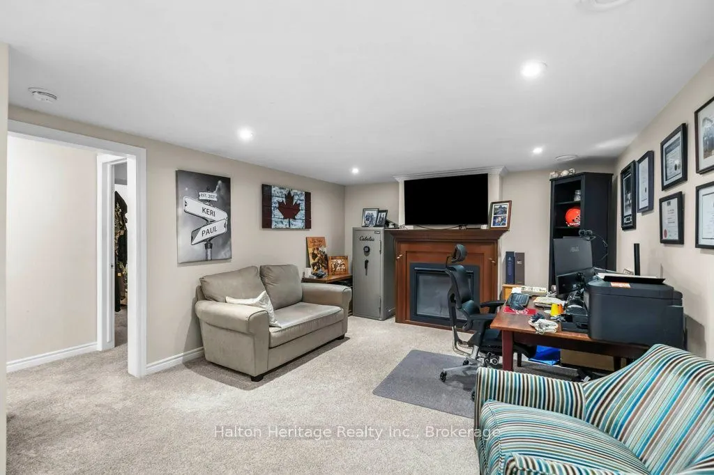 52 Parkside Avenue