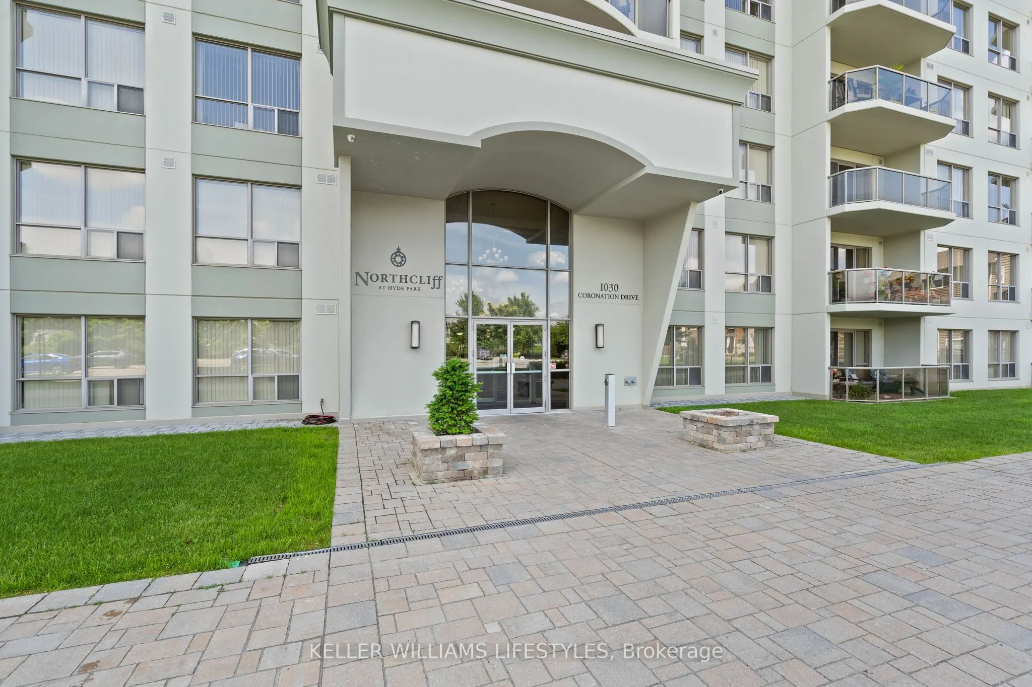 1030 Coronation Drive #1004