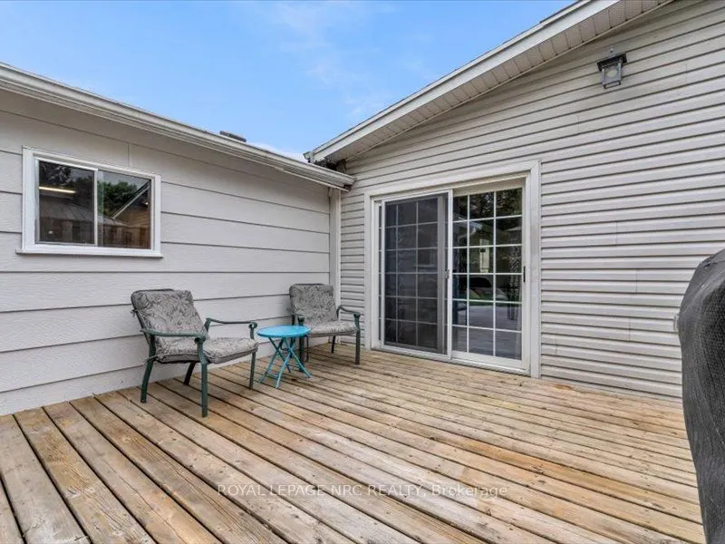 39 Meadowlark Street