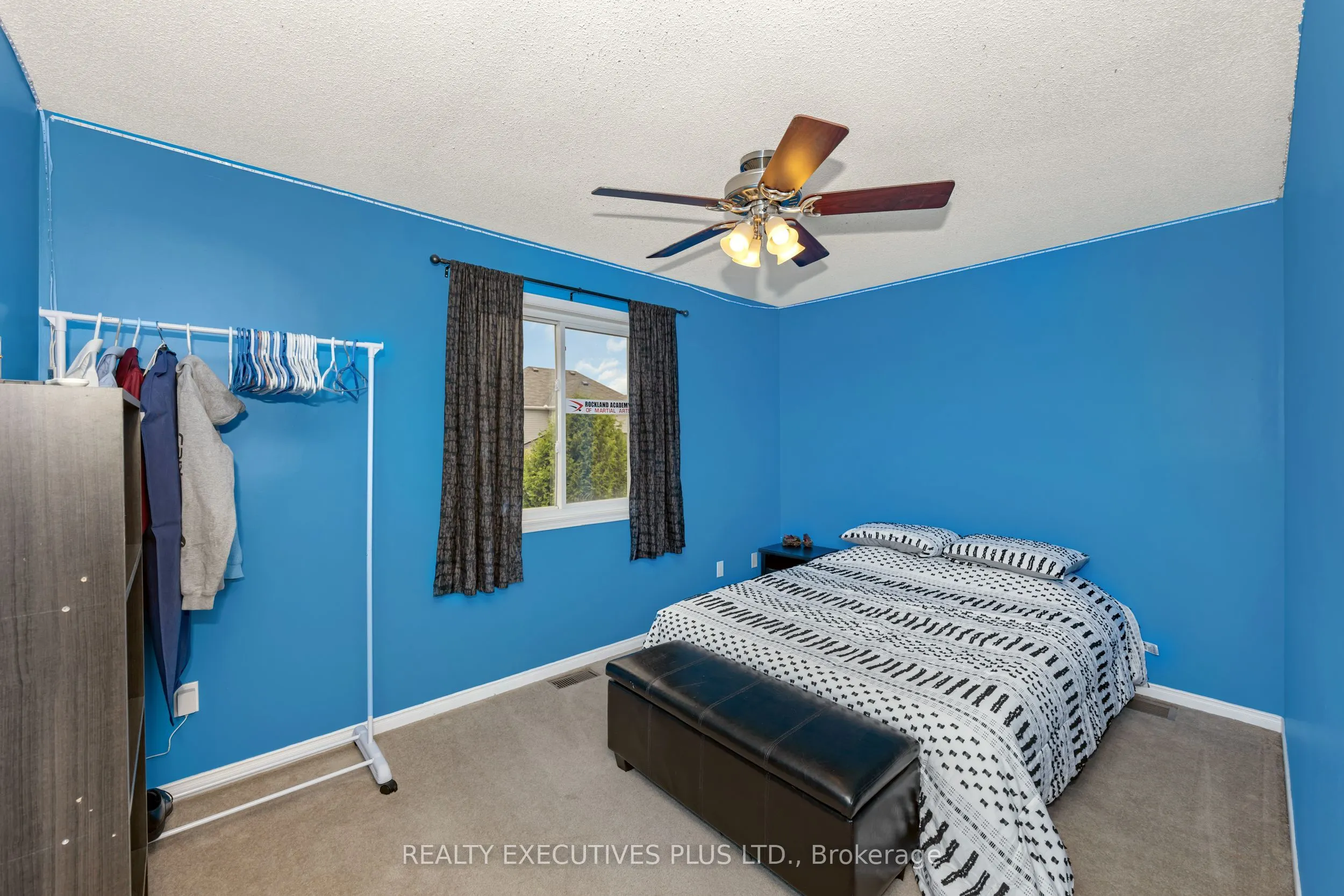 341 Jasper Crescent