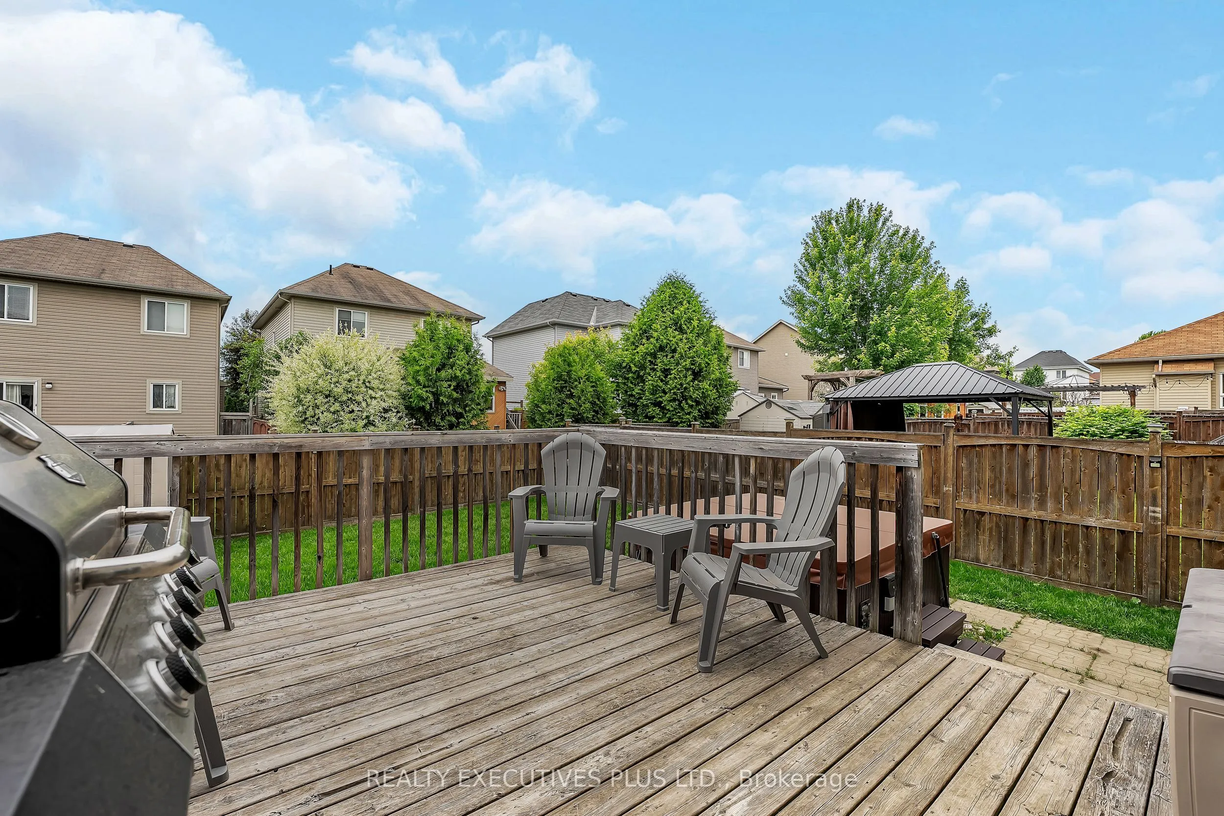 341 Jasper Crescent