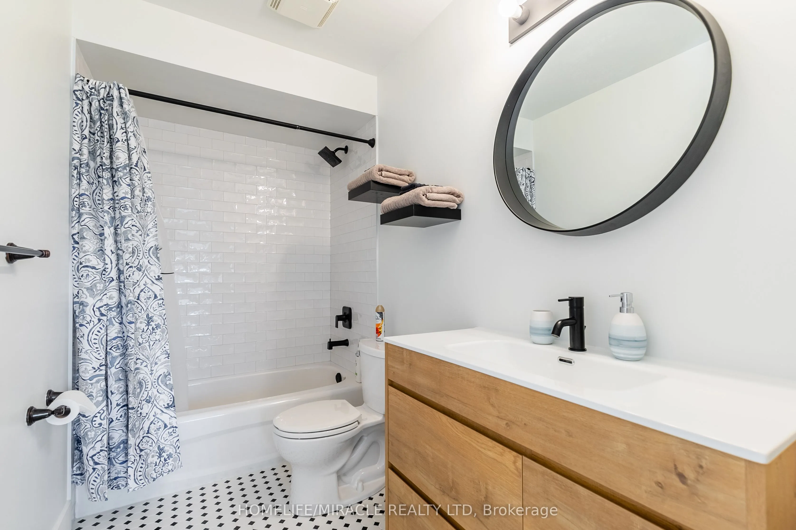 51 Palacebeach Trail
