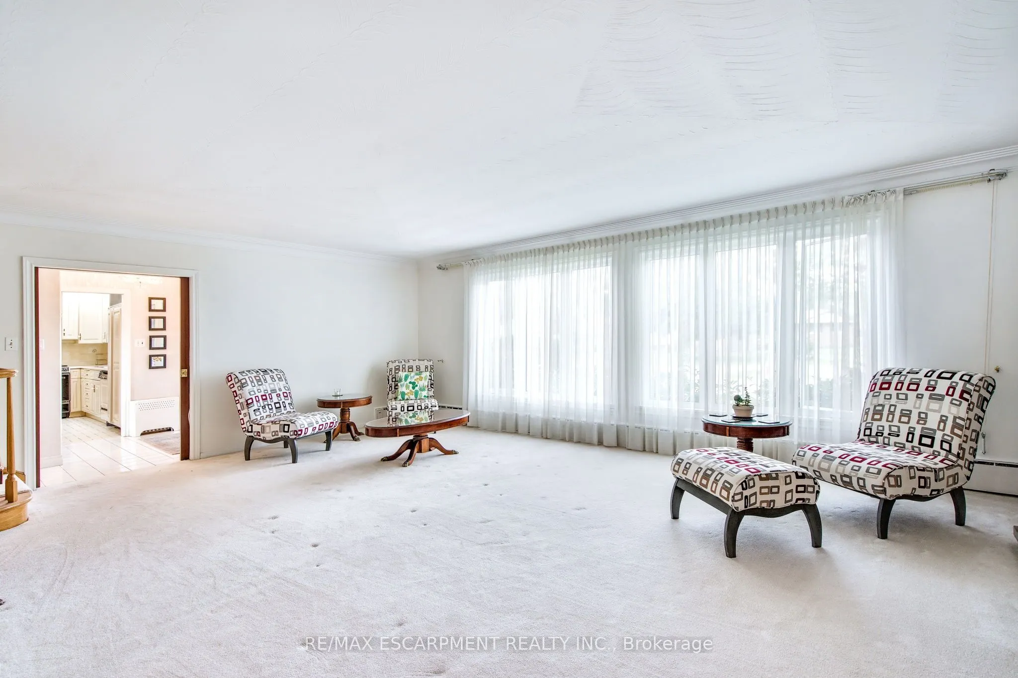 3546 Eton Crescent