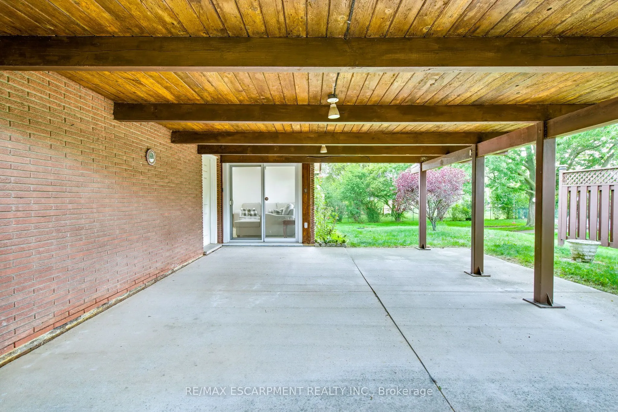 3546 Eton Crescent