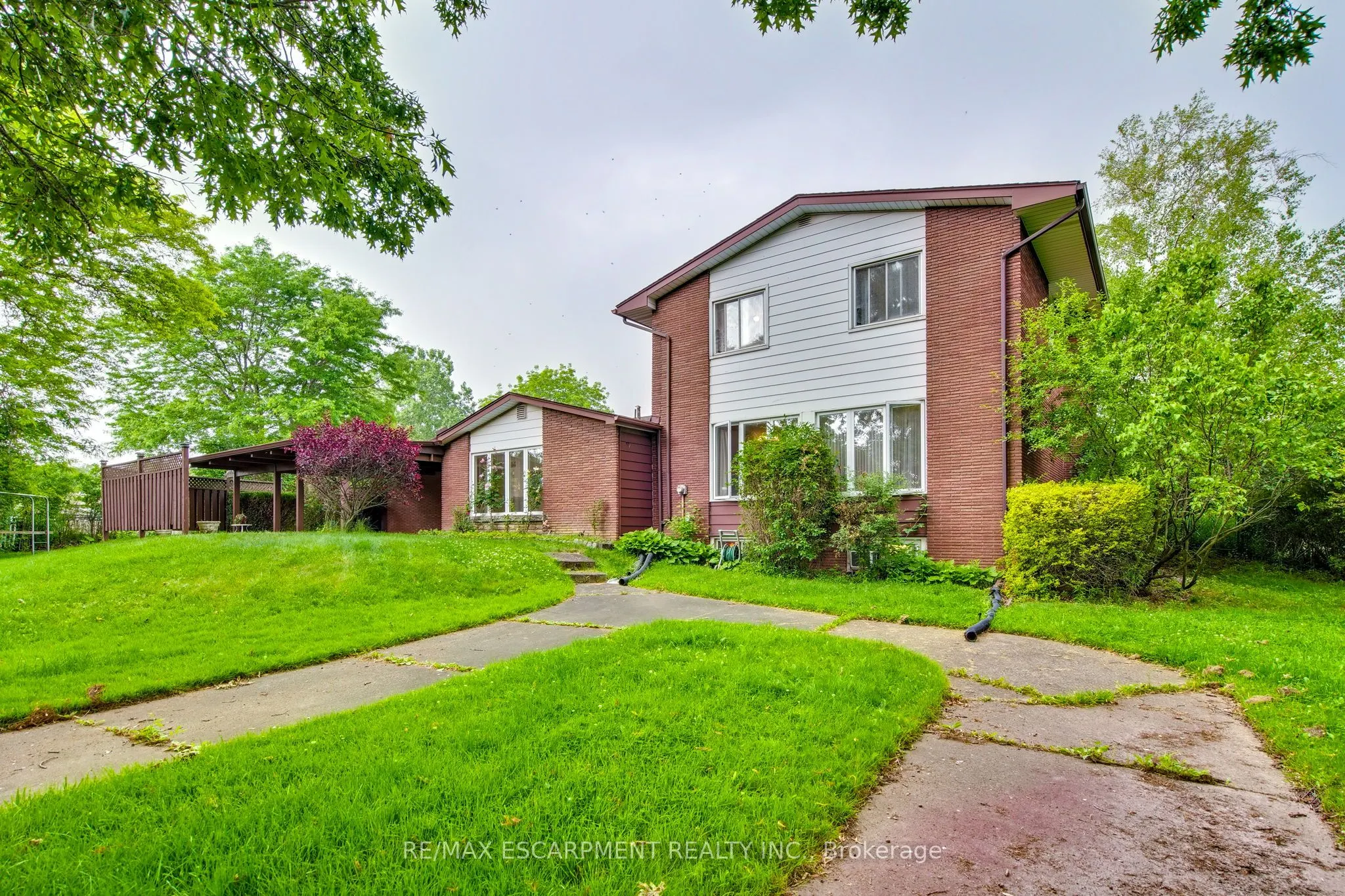 3546 Eton Crescent