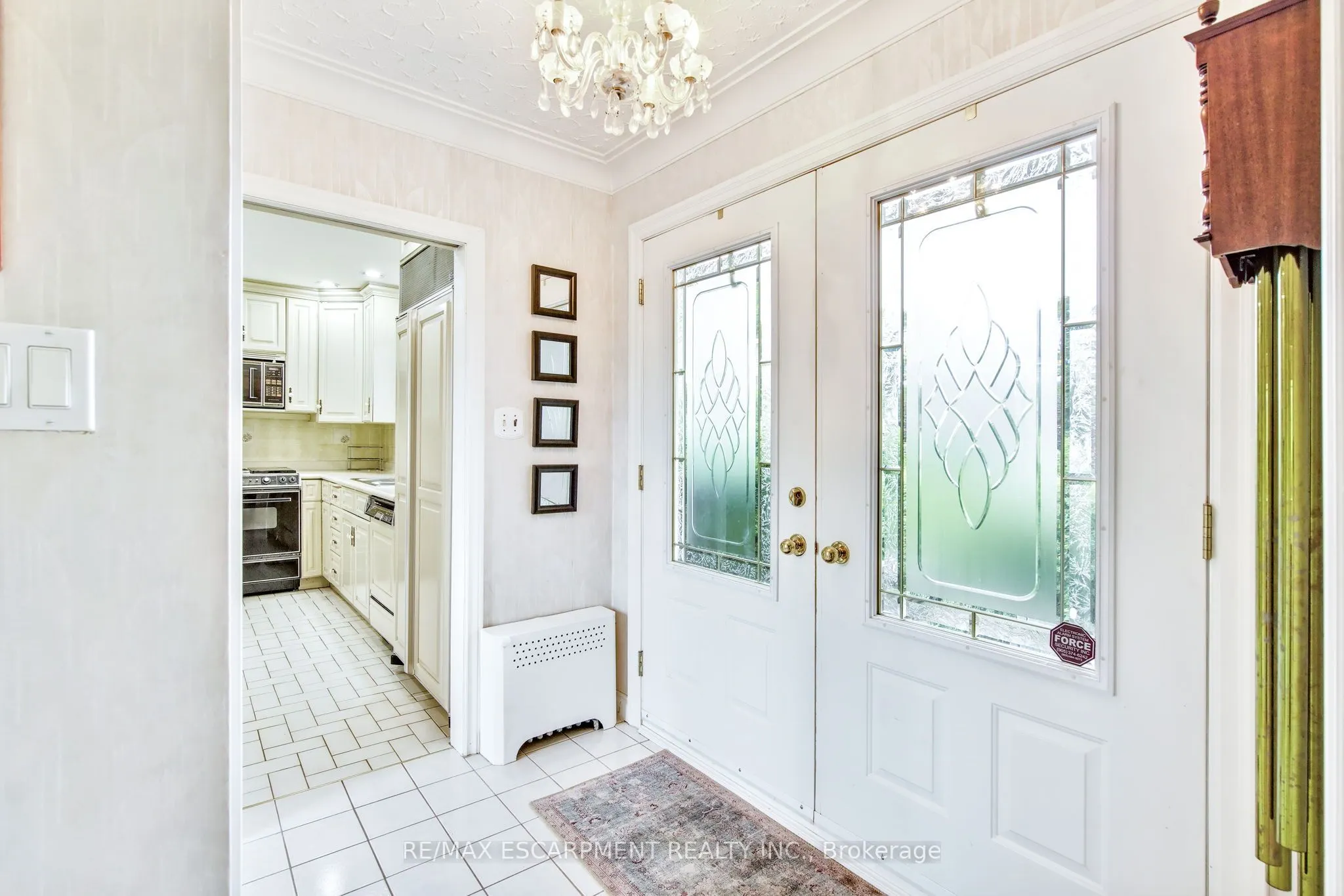 3546 Eton Crescent