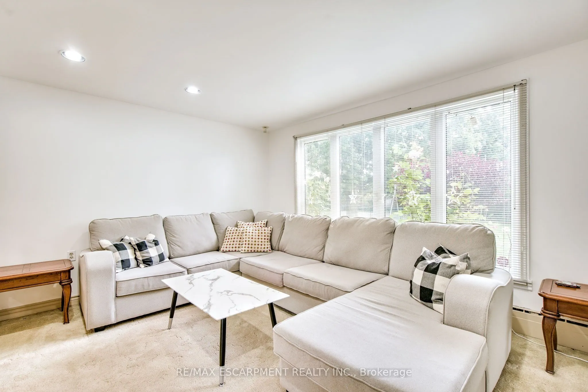 3546 Eton Crescent
