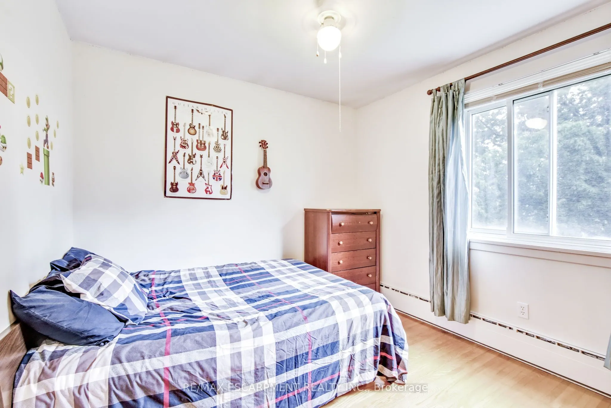 3546 Eton Crescent