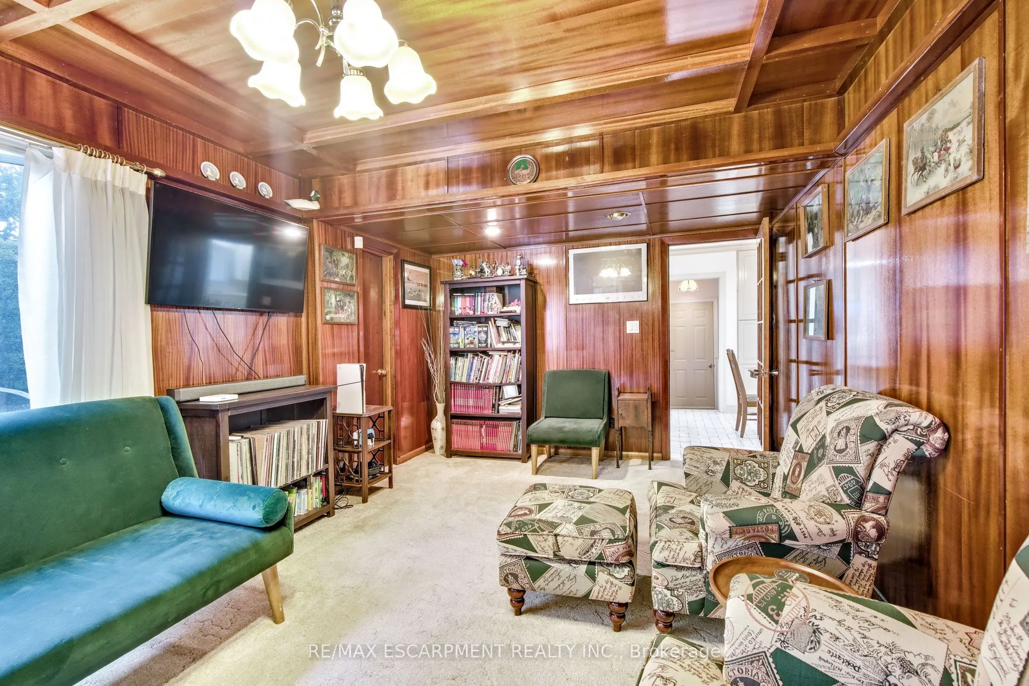 3546 Eton Crescent