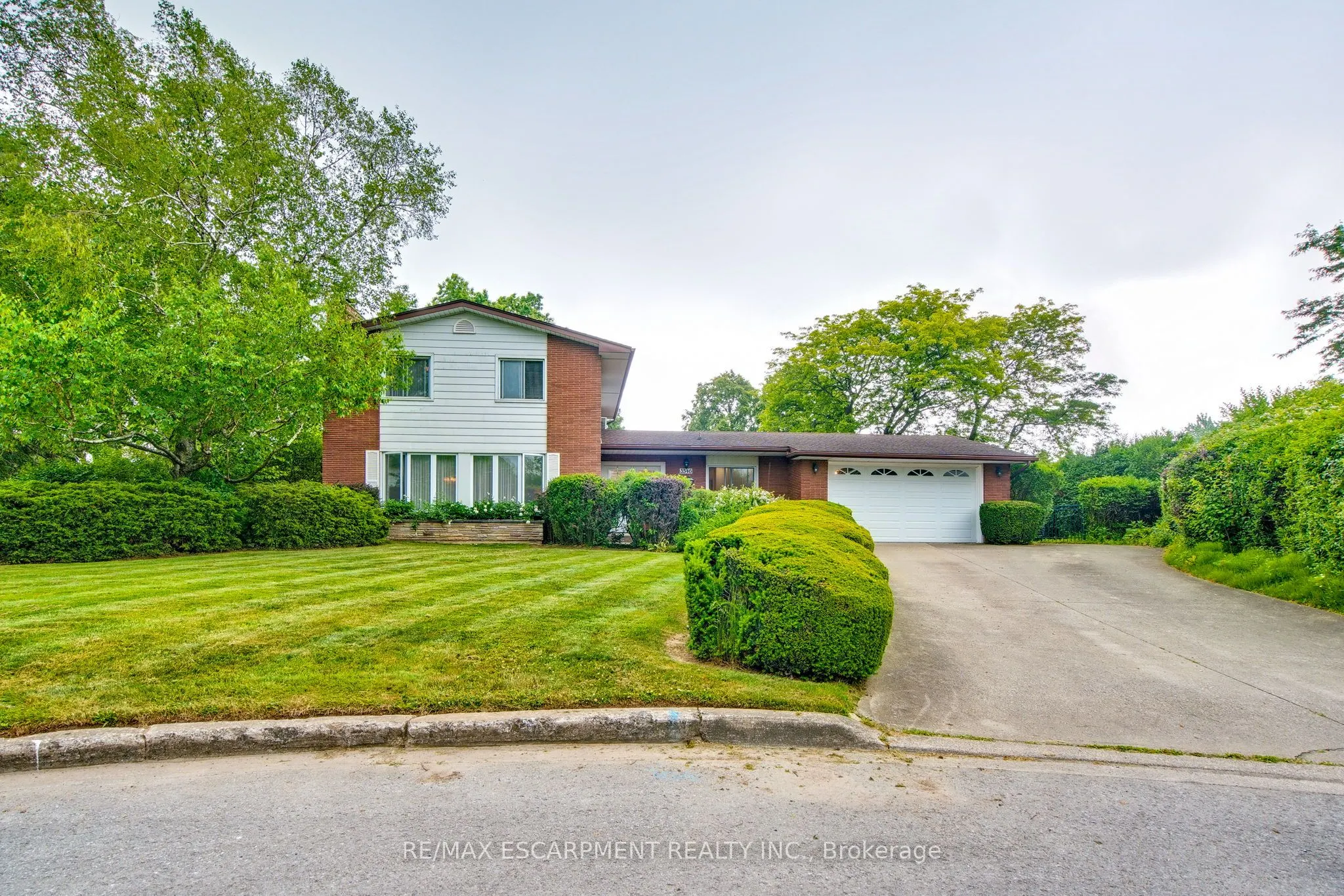 3546 Eton Crescent