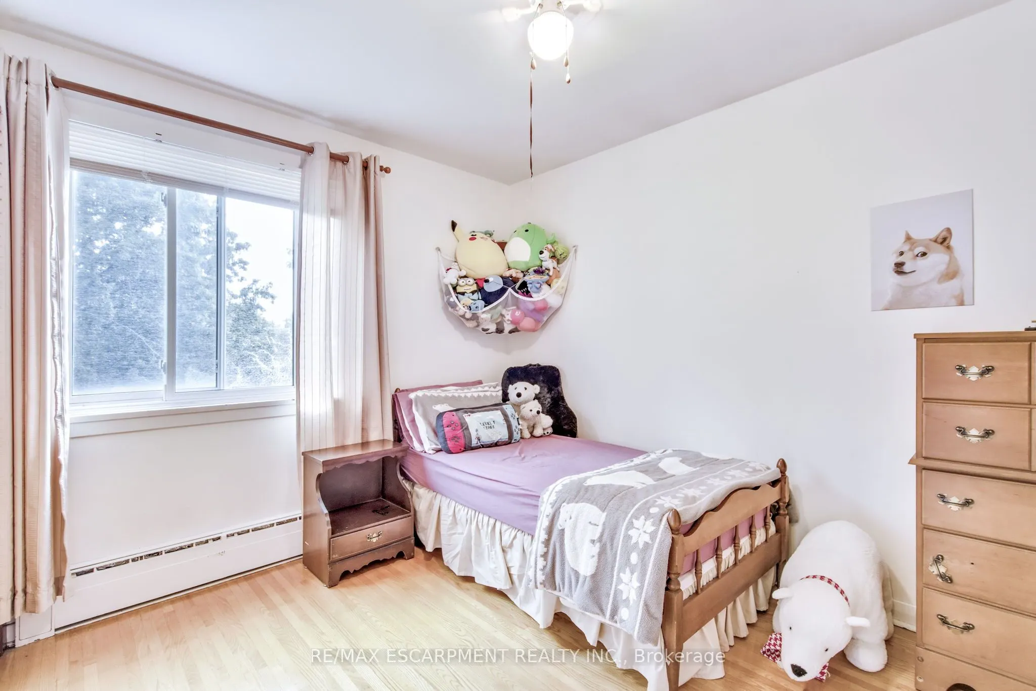 3546 Eton Crescent