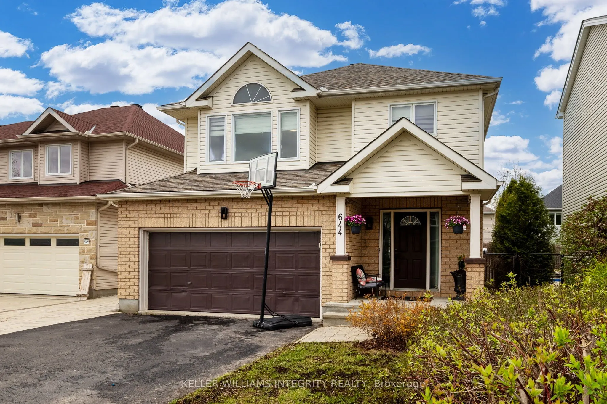 644 Devonwood Circle