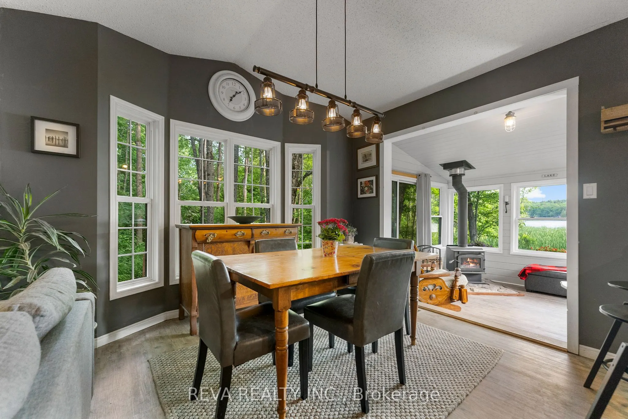 14 Robinson Lane