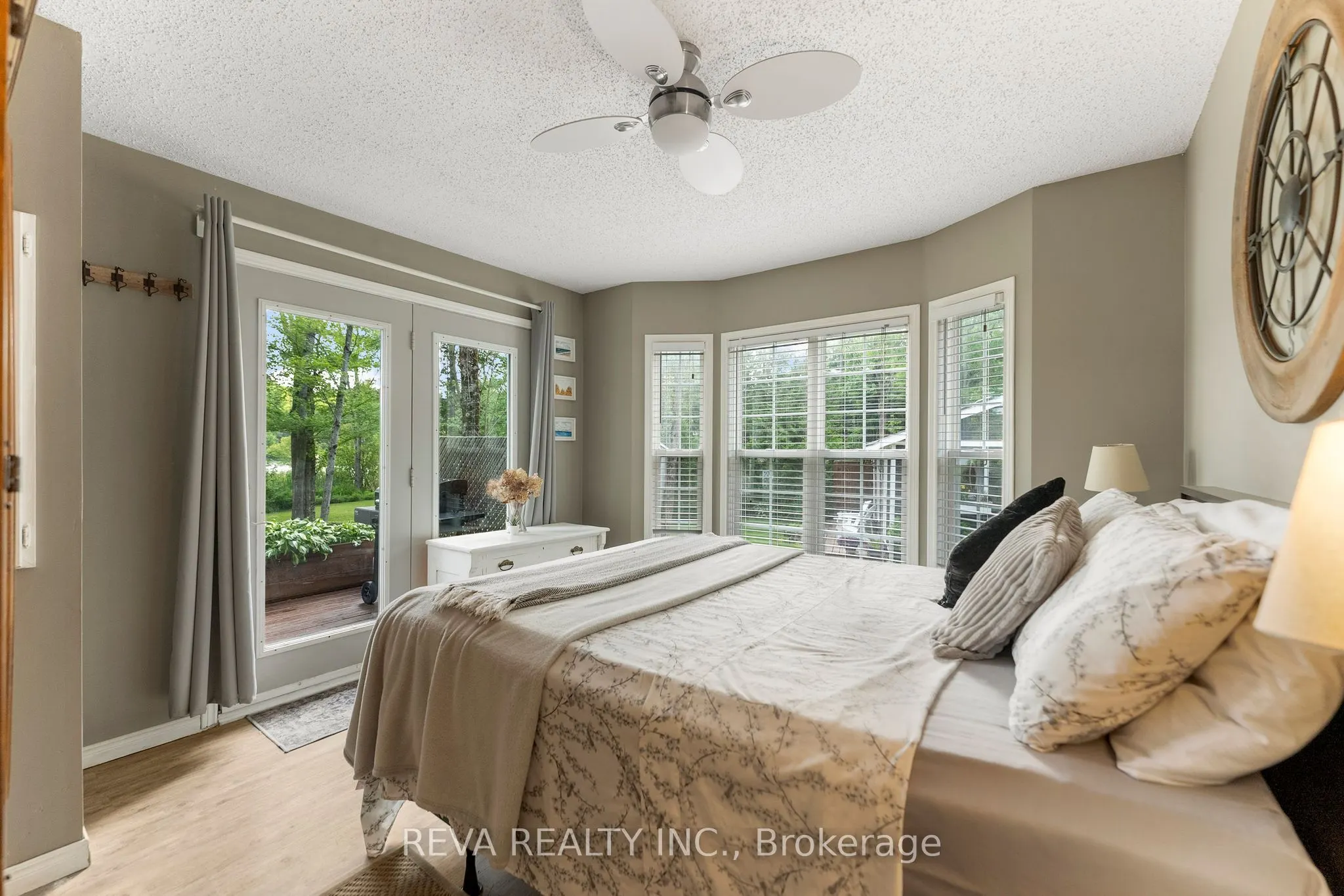 14 Robinson Lane