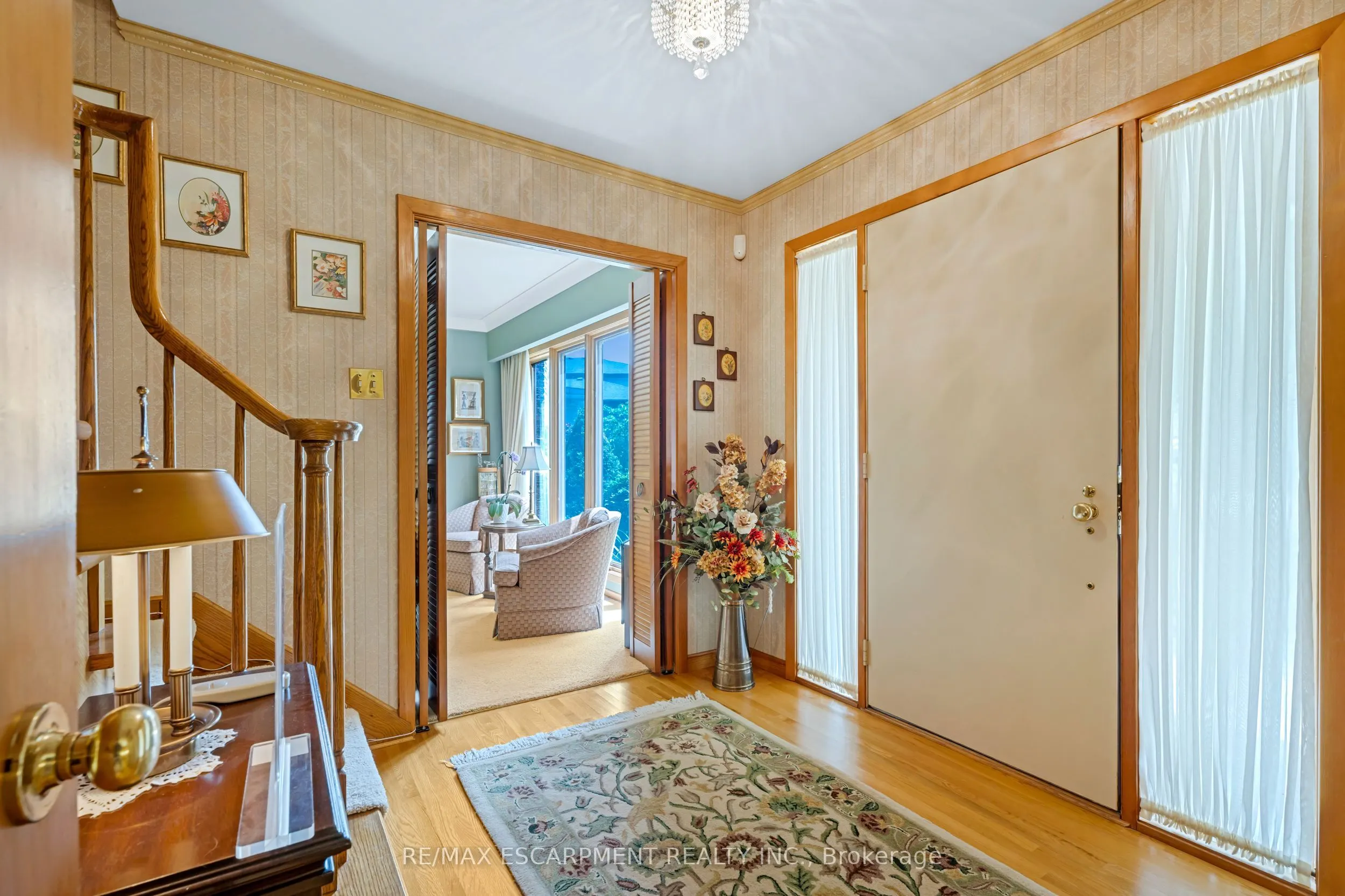 13 LESLIE Drive