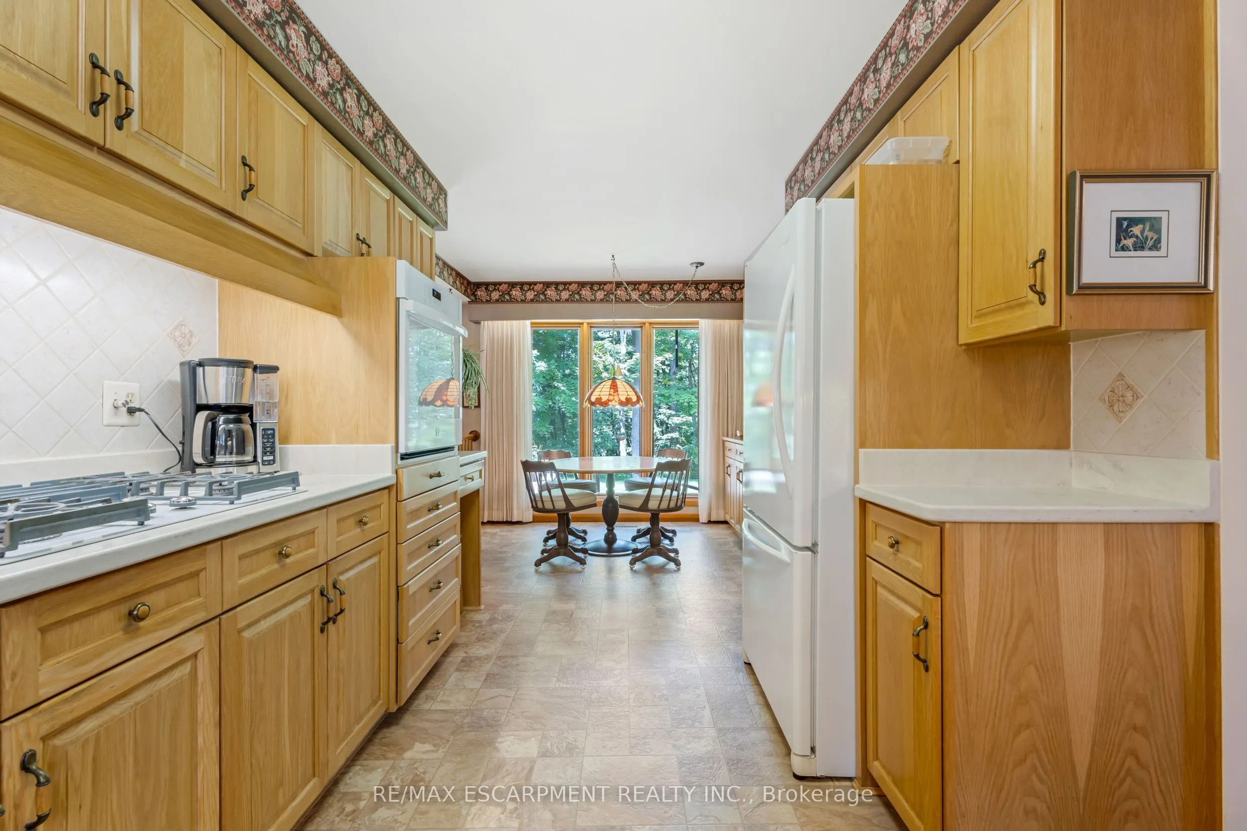 13 LESLIE Drive