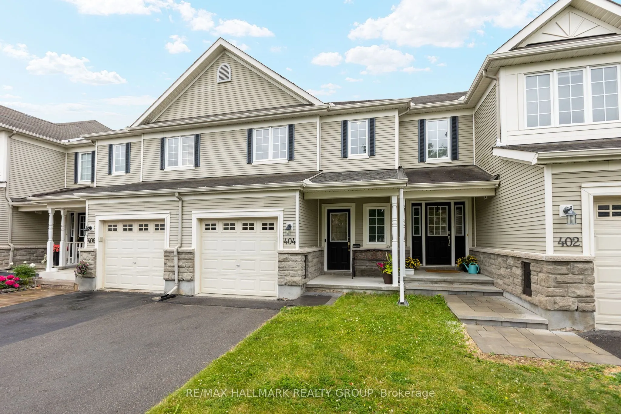 404 Wisteria Crescent