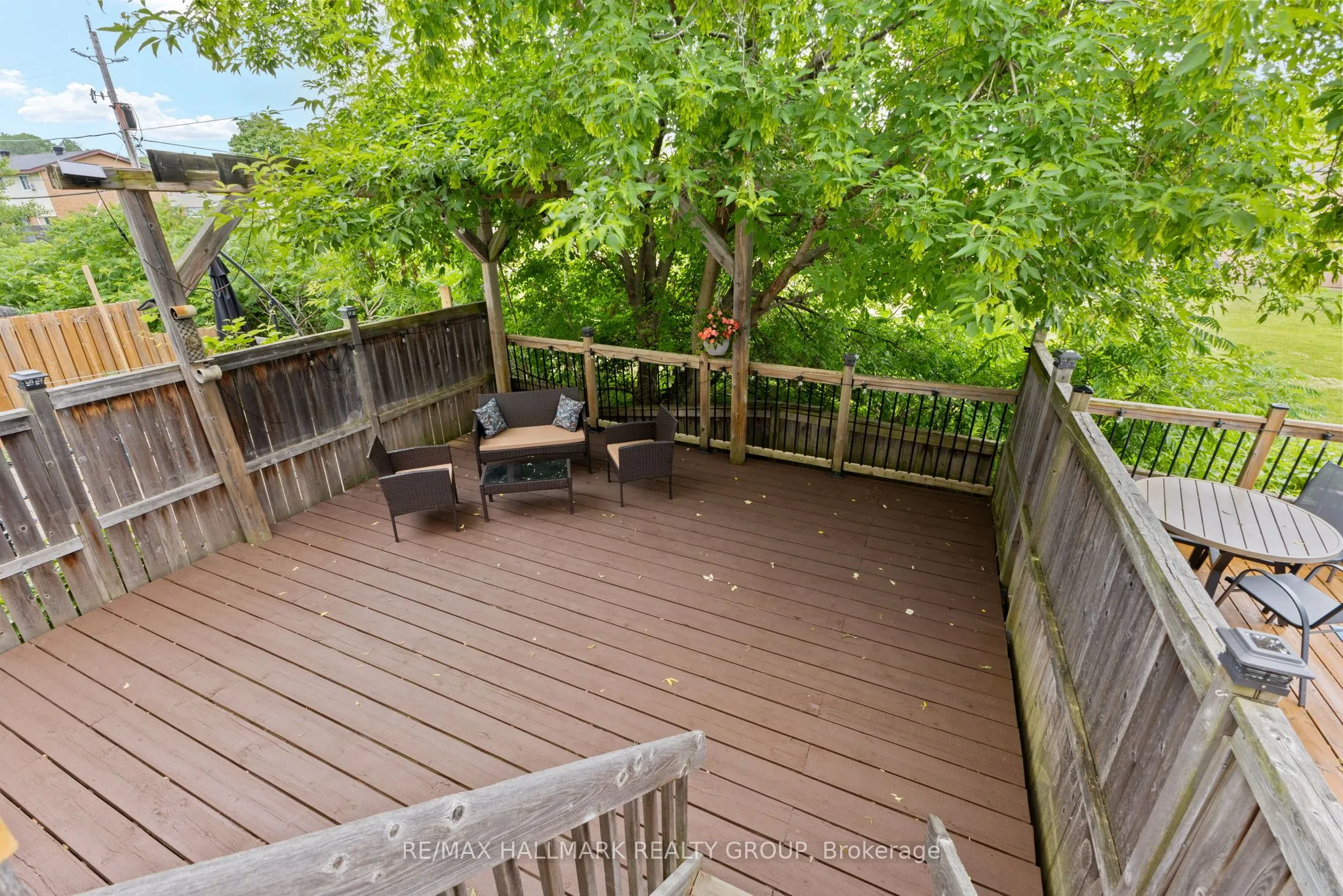404 Wisteria Crescent