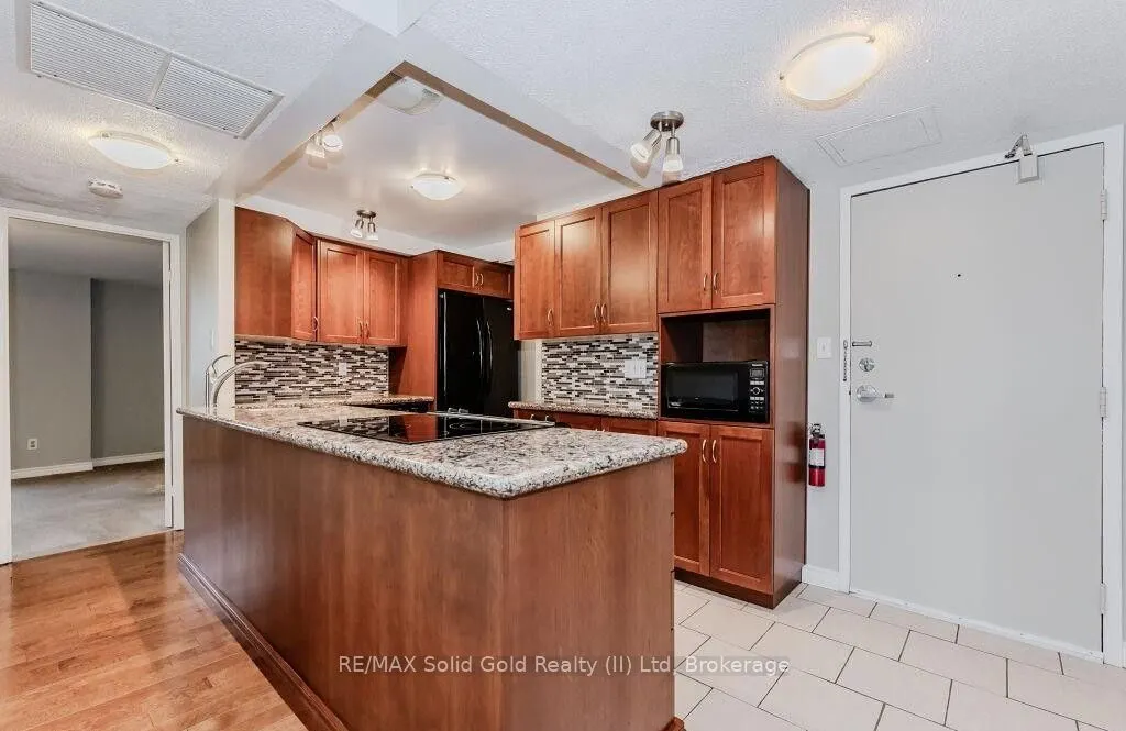 260 Sheldon Avenue N, #808