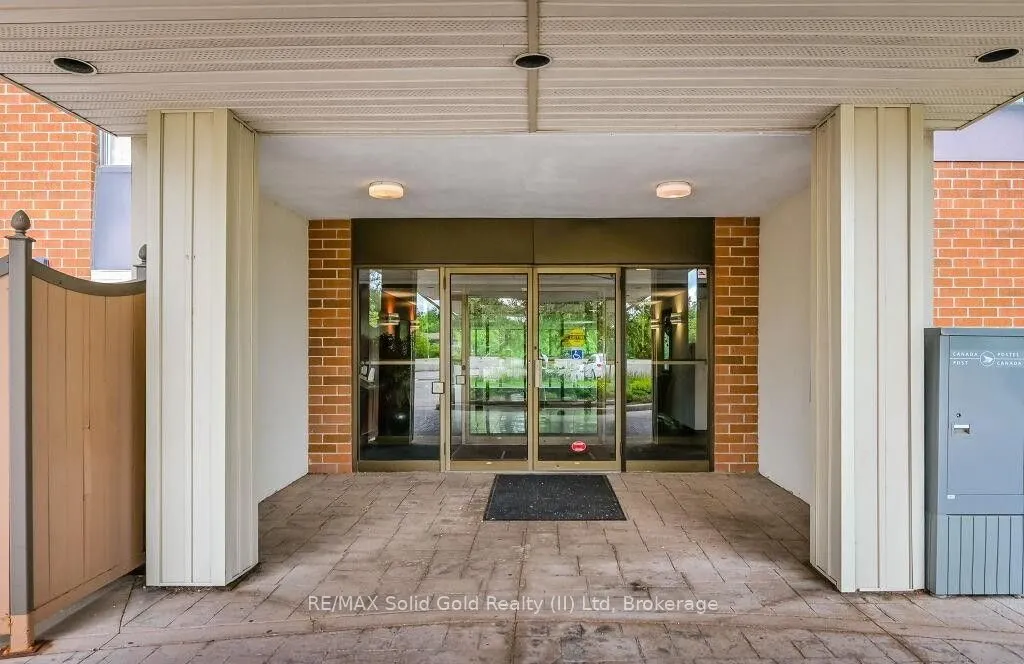 260 Sheldon Avenue N, #808