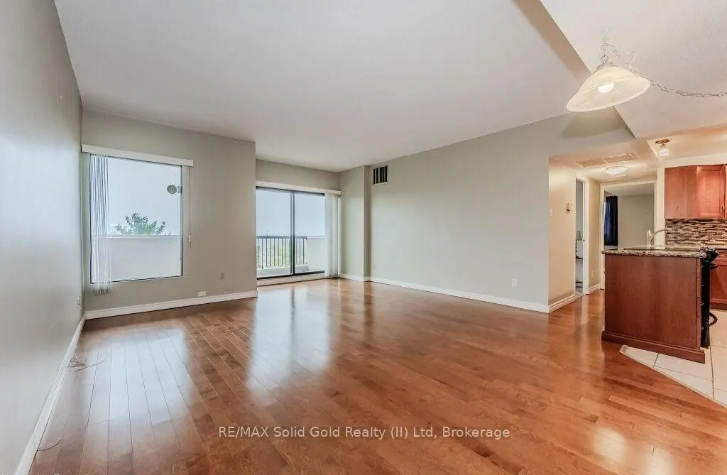 260 Sheldon Avenue N, #808