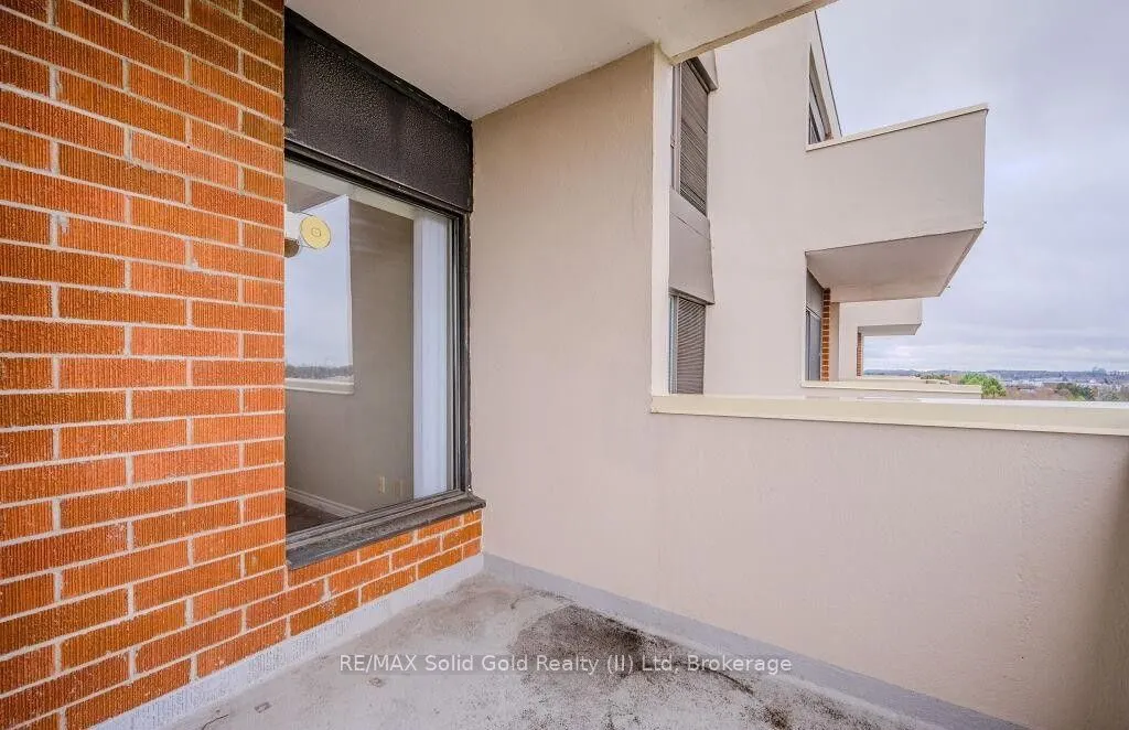 260 Sheldon Avenue N, #808