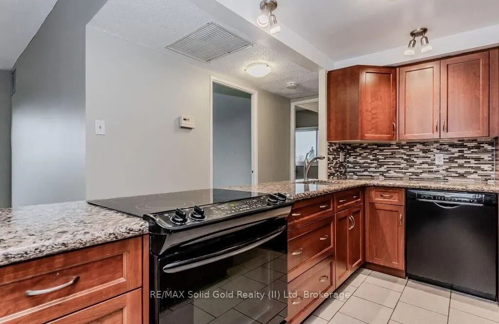 260 Sheldon Avenue N, #808