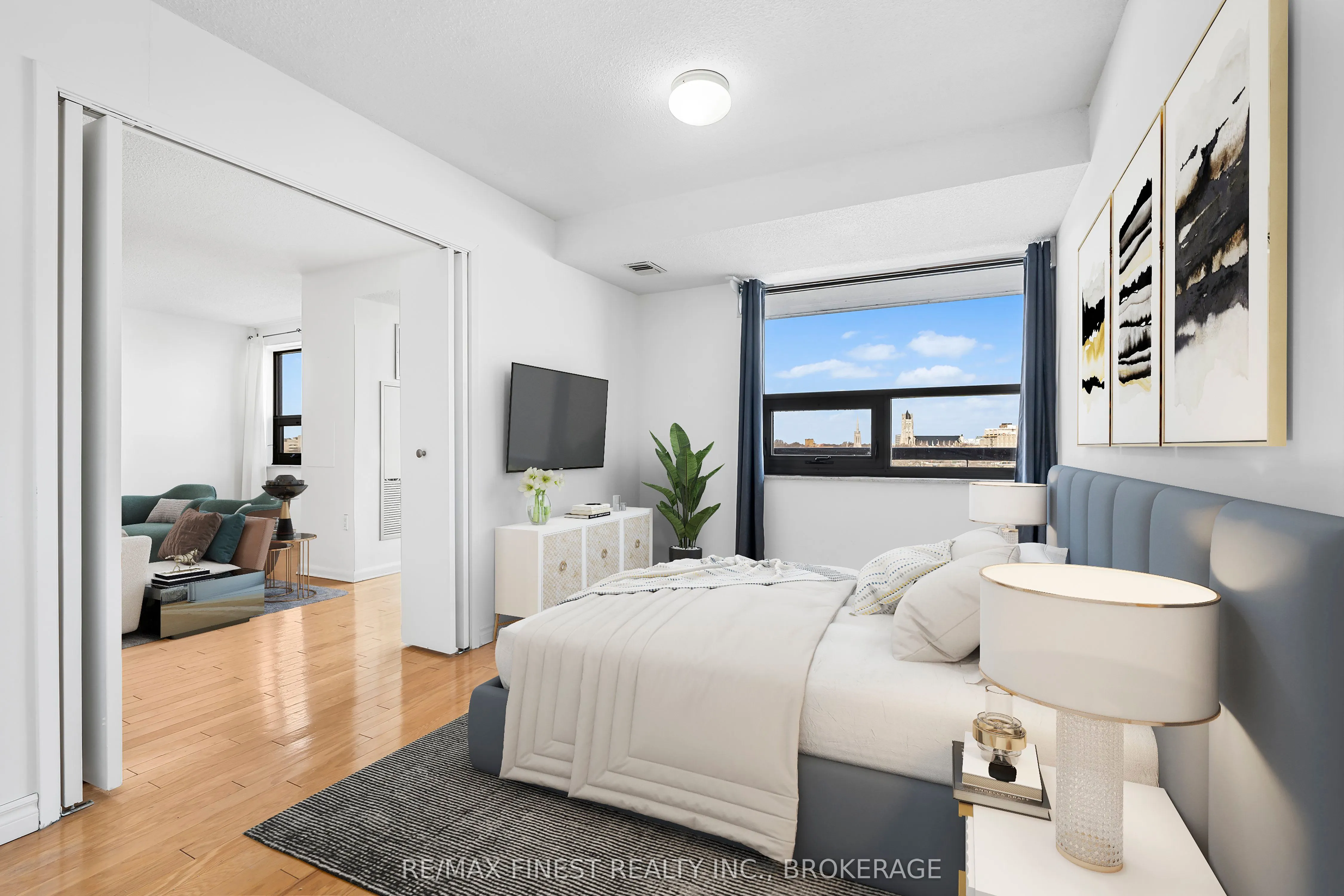 165 Ontario Street, #1002