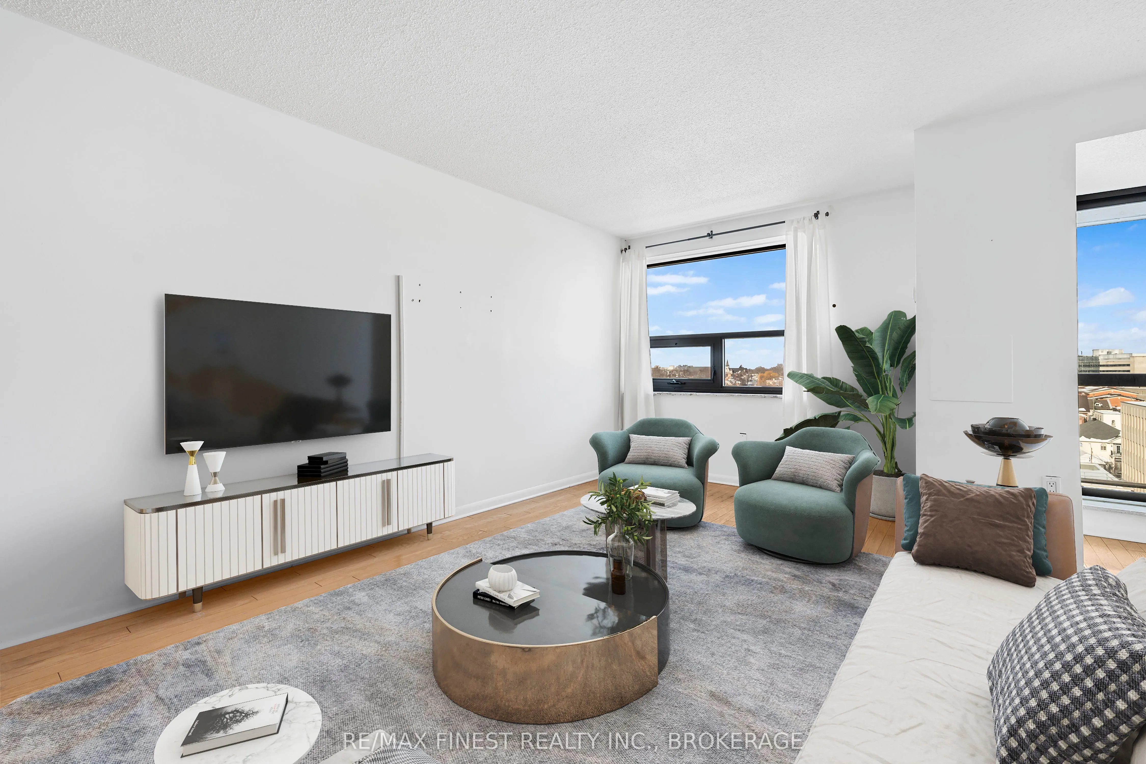 165 Ontario Street, #1002