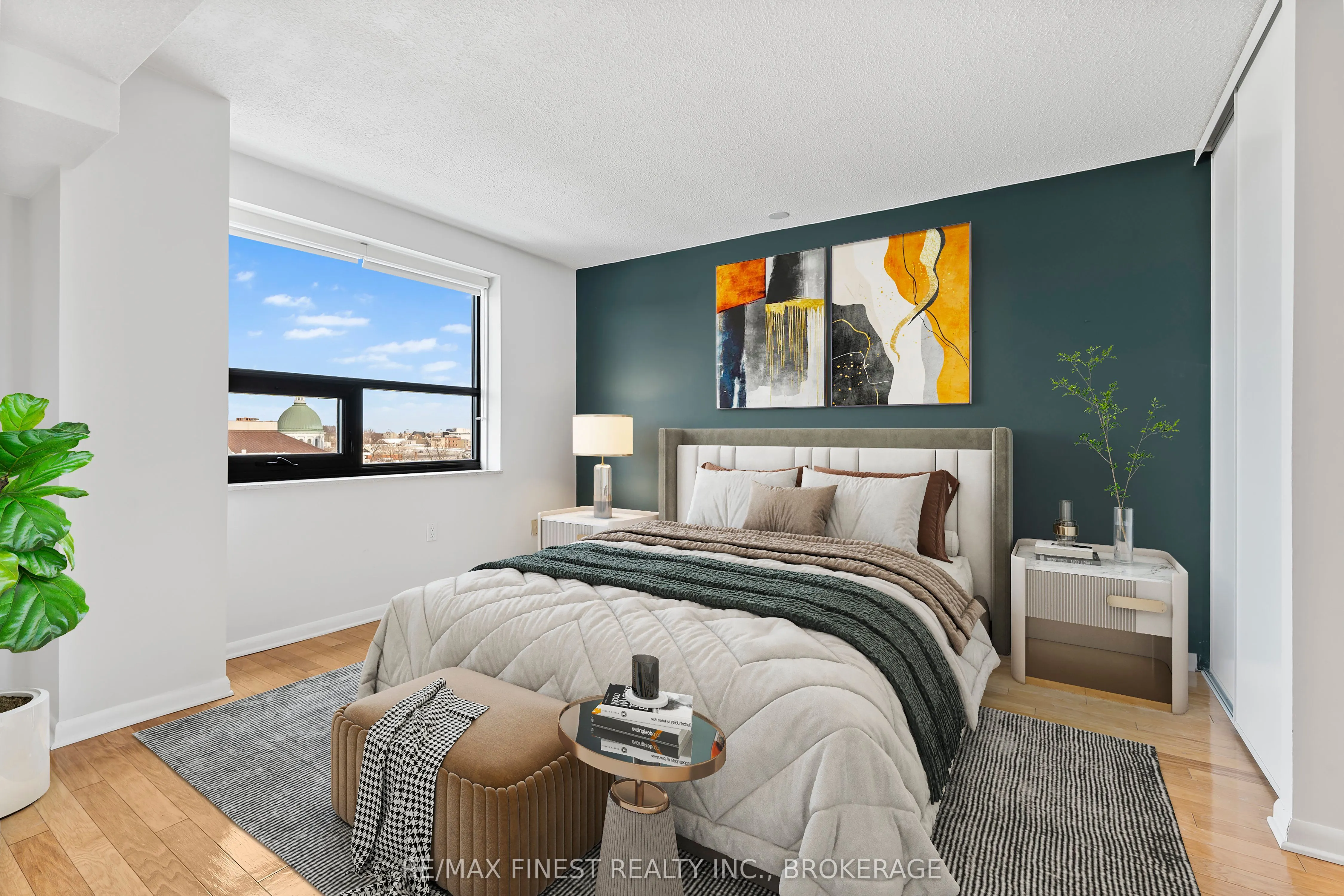165 Ontario Street, #1002