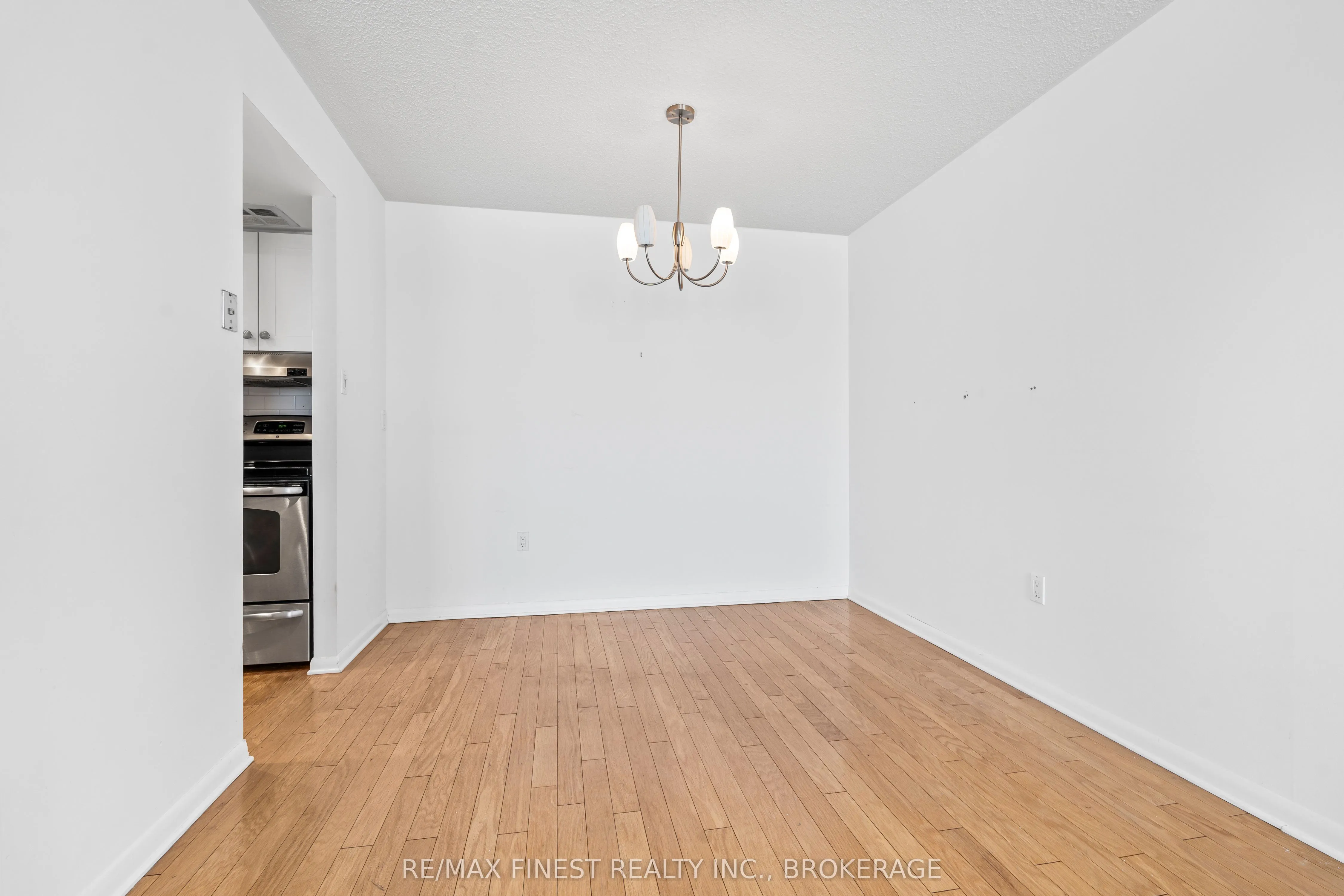 165 Ontario Street, #1002