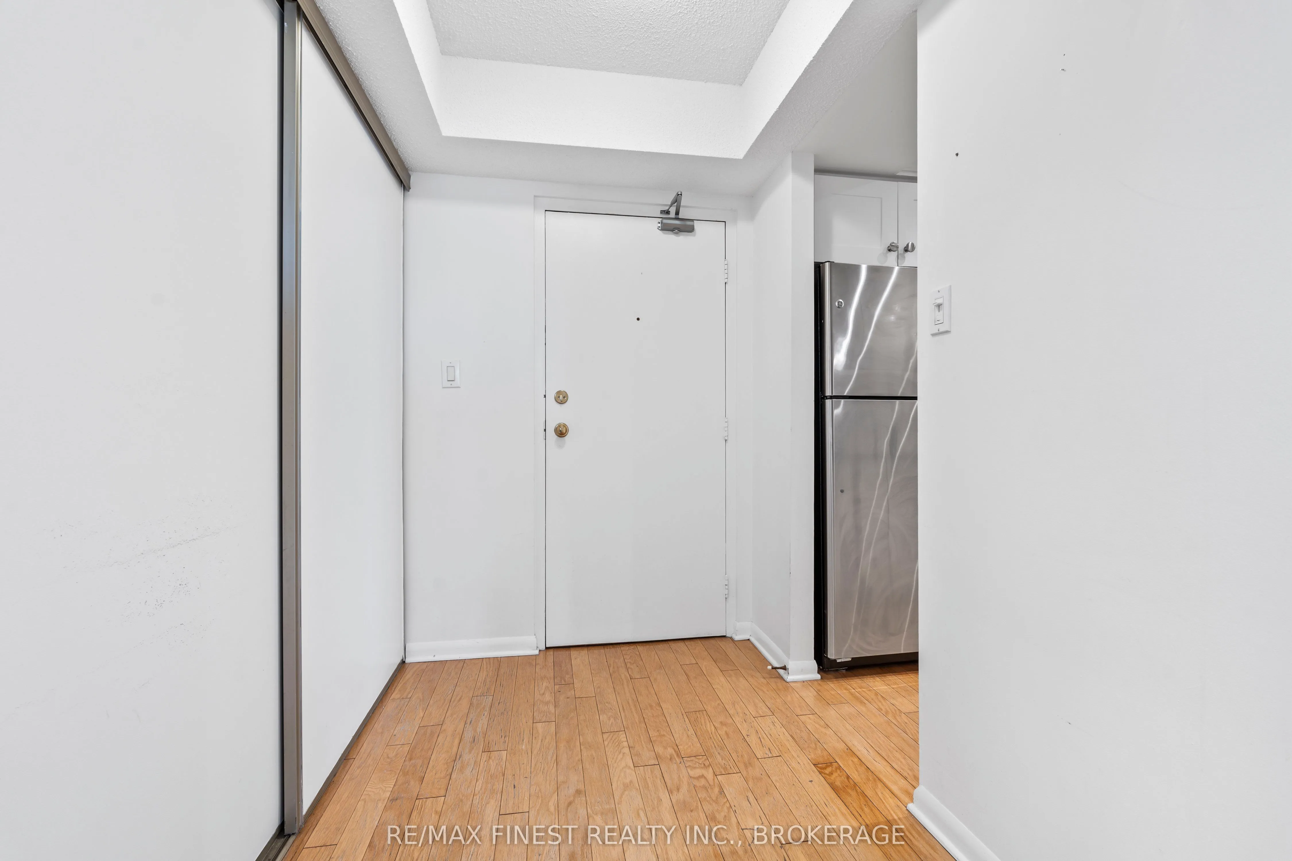 165 Ontario Street, #1002