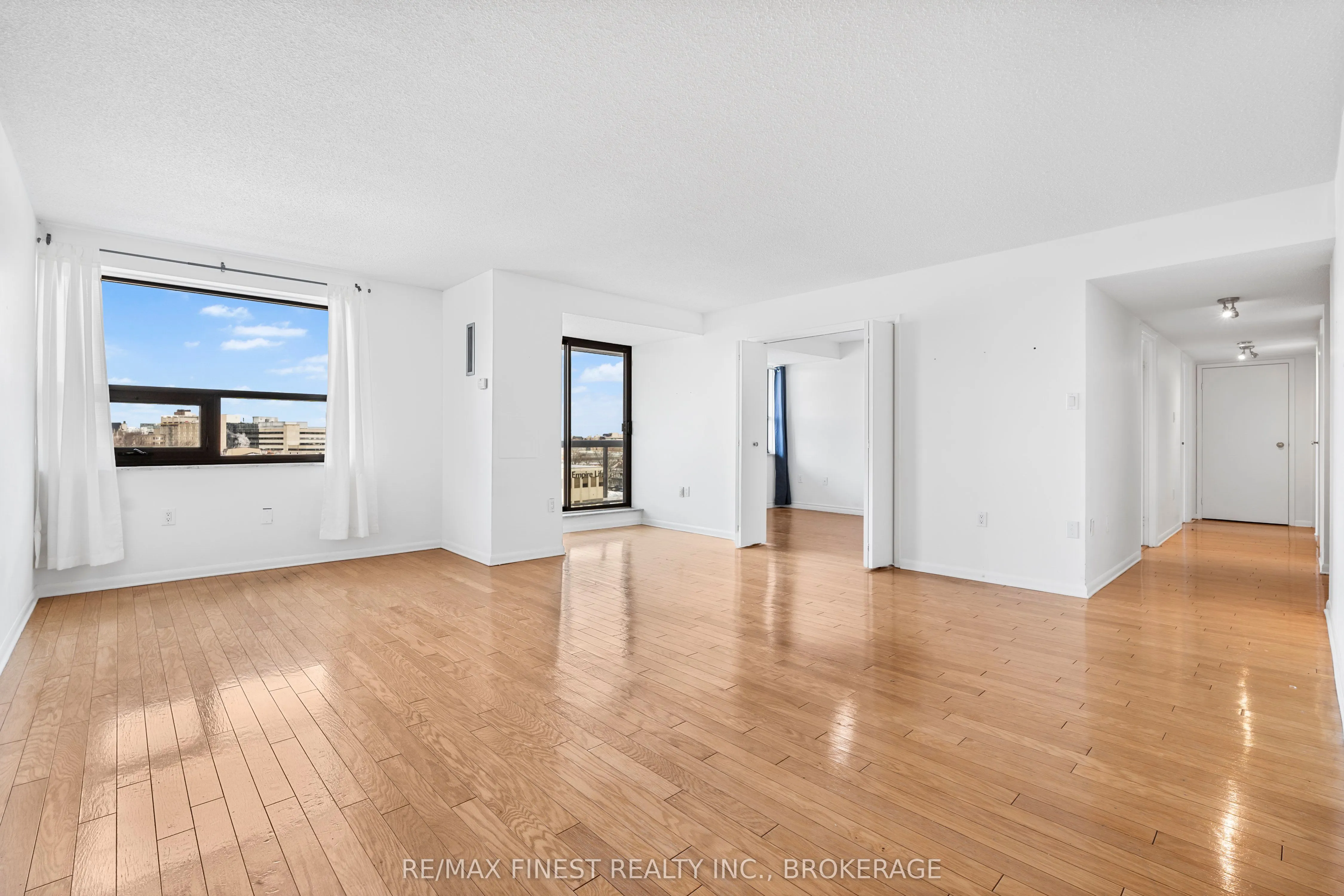 165 Ontario Street, #1002