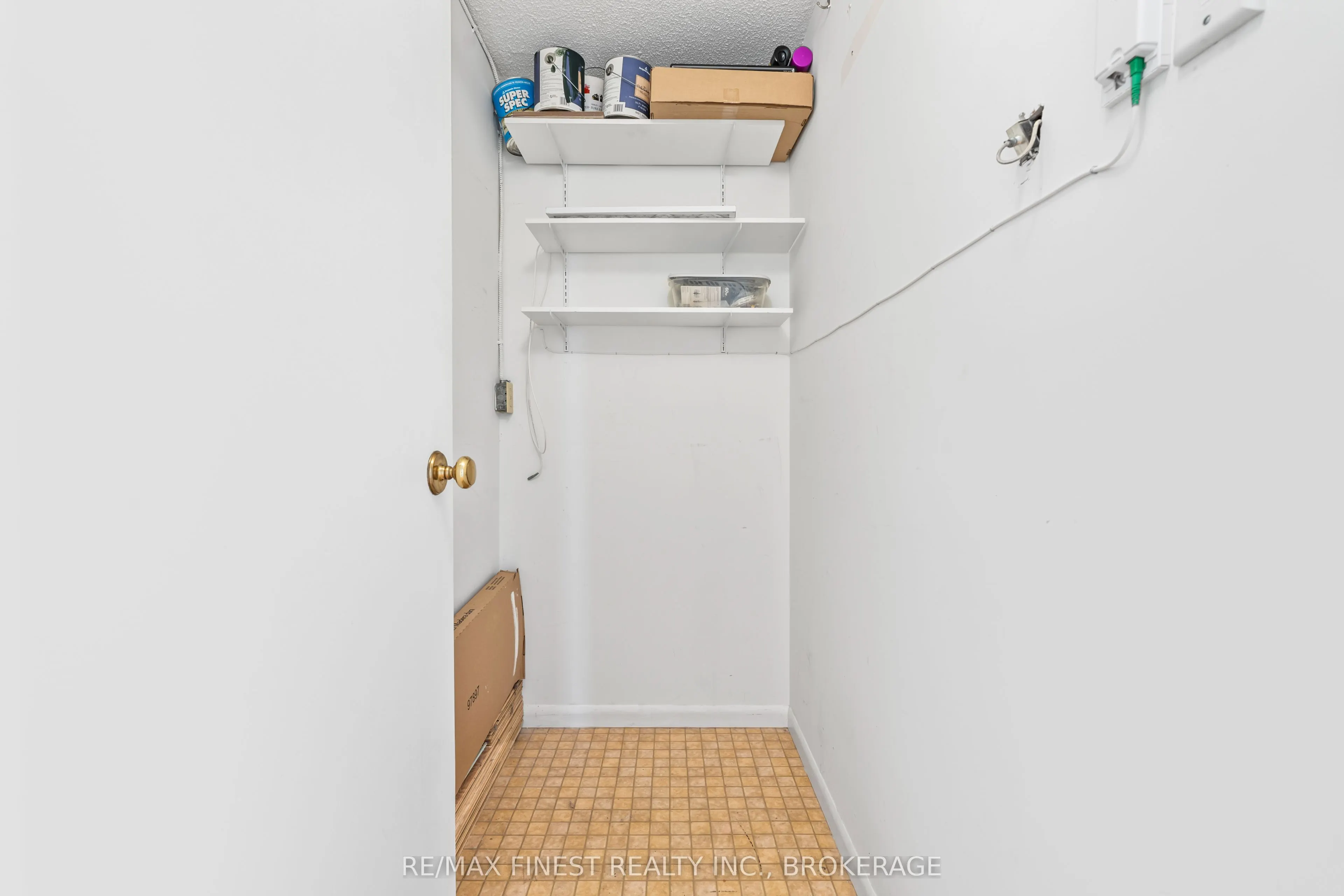 165 Ontario Street, #1002