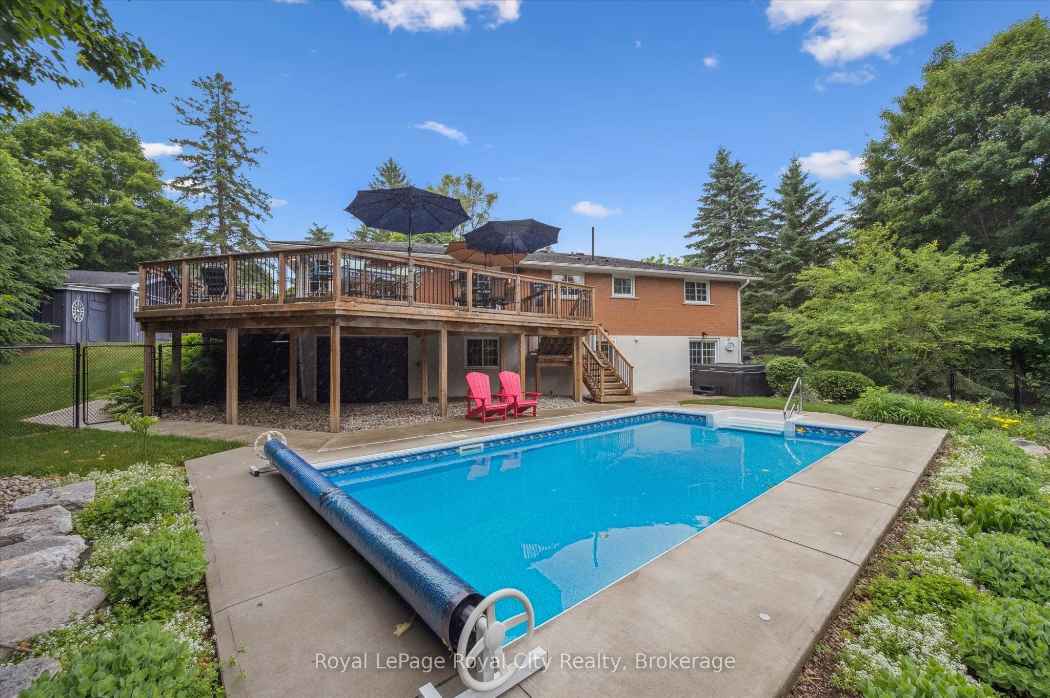 7242 Sideroad 4