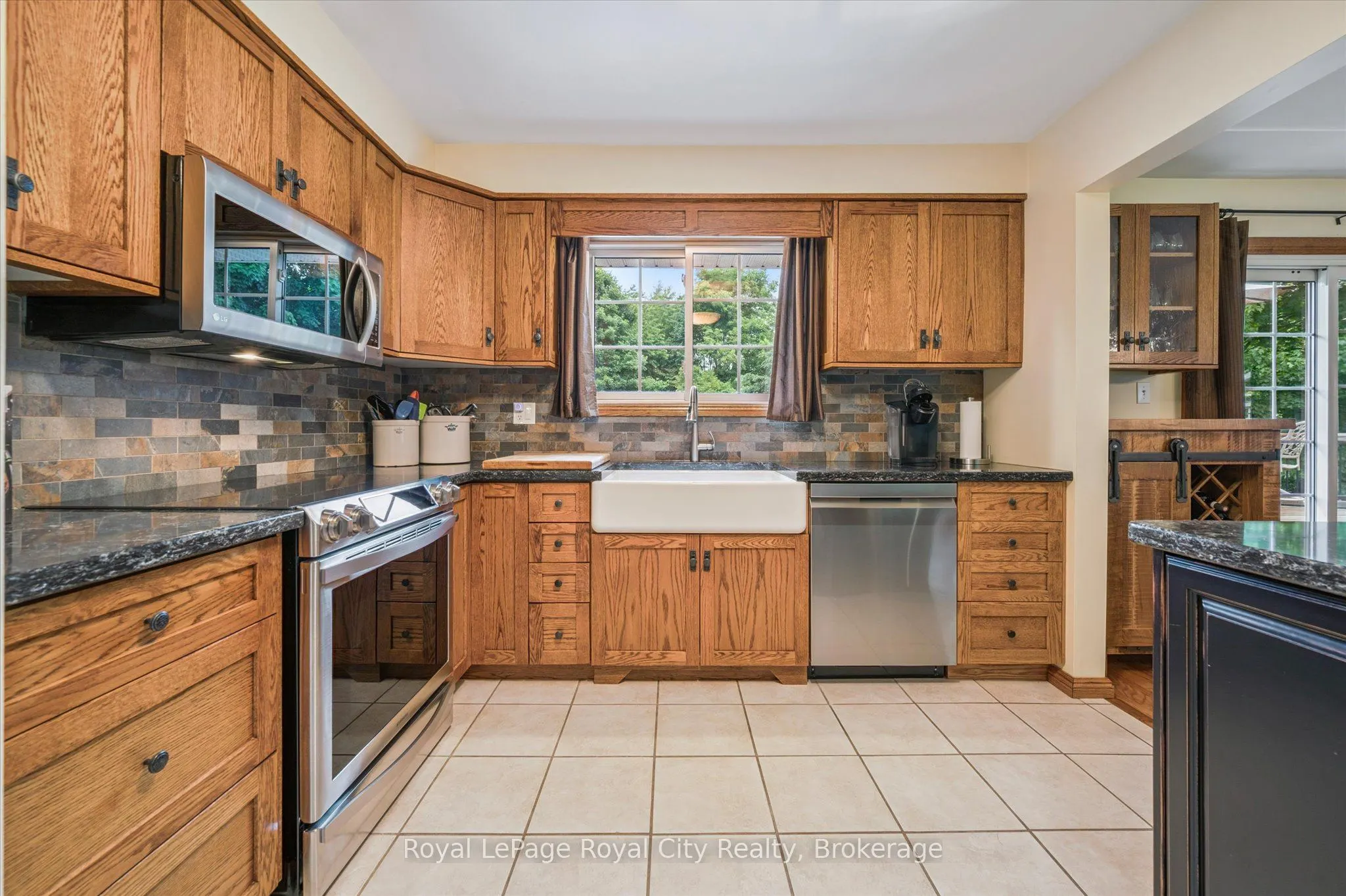 7242 Sideroad 4