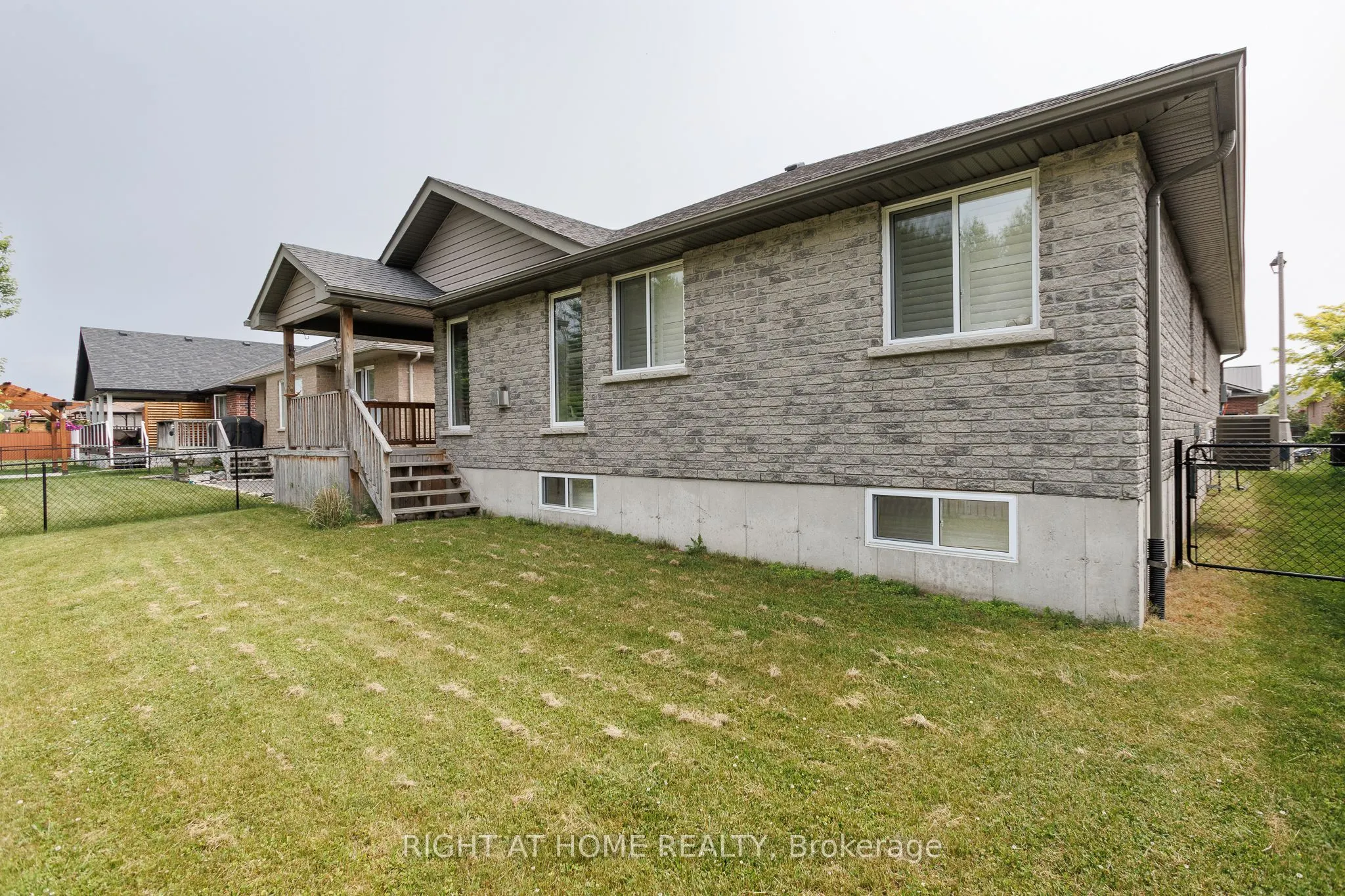 26 Ward Drive
