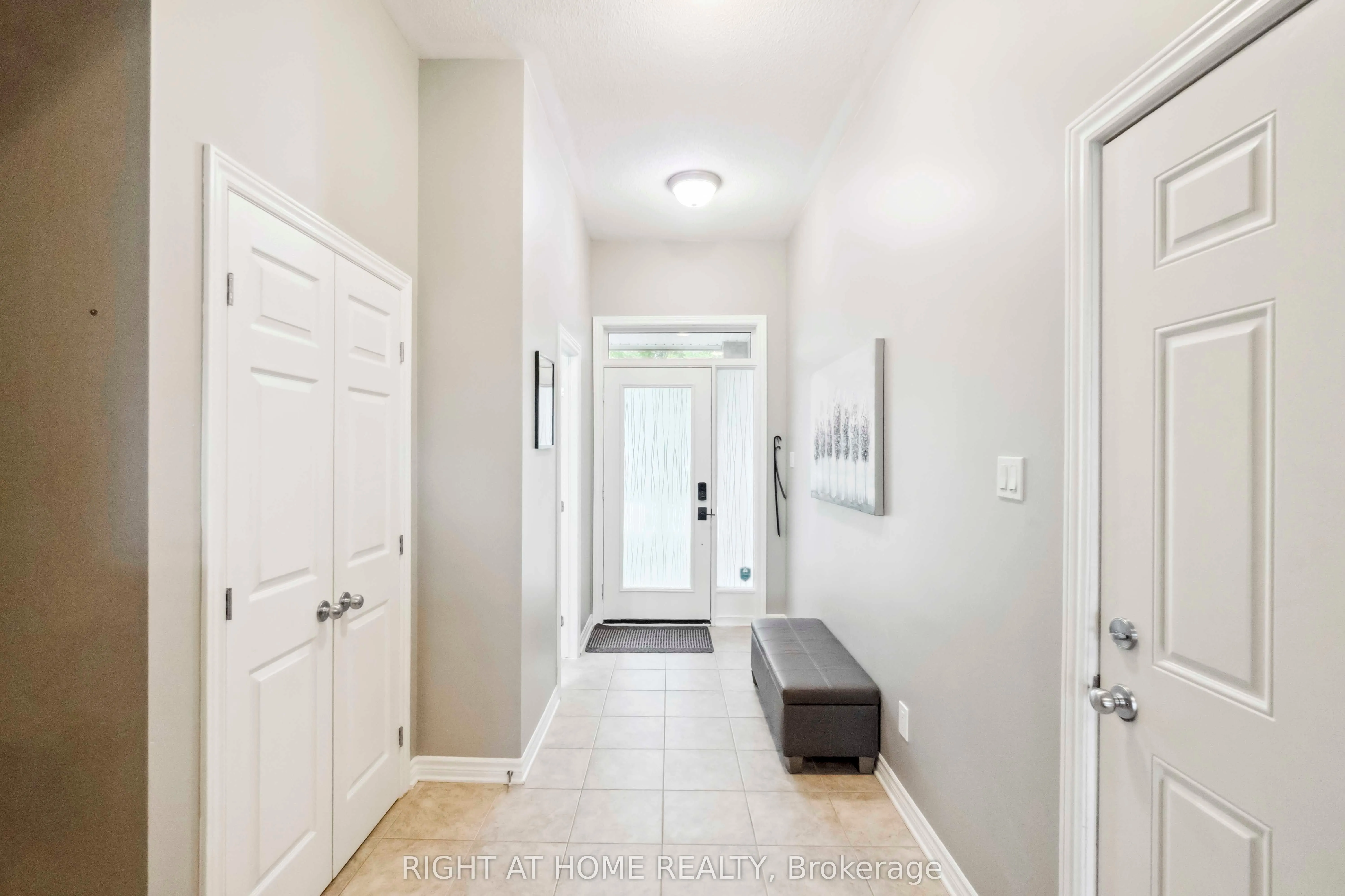 163 Mojave Crescent