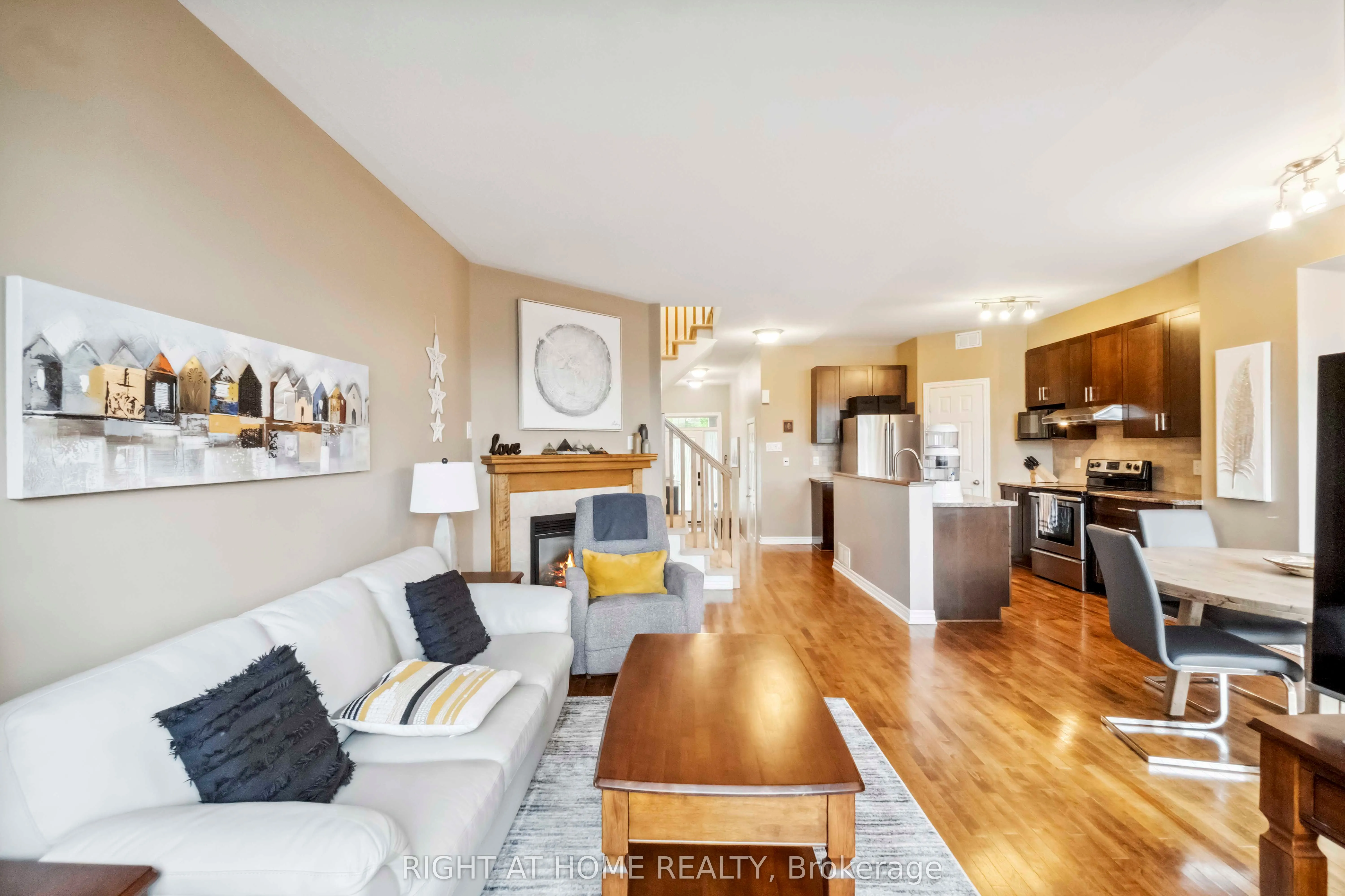 163 Mojave Crescent