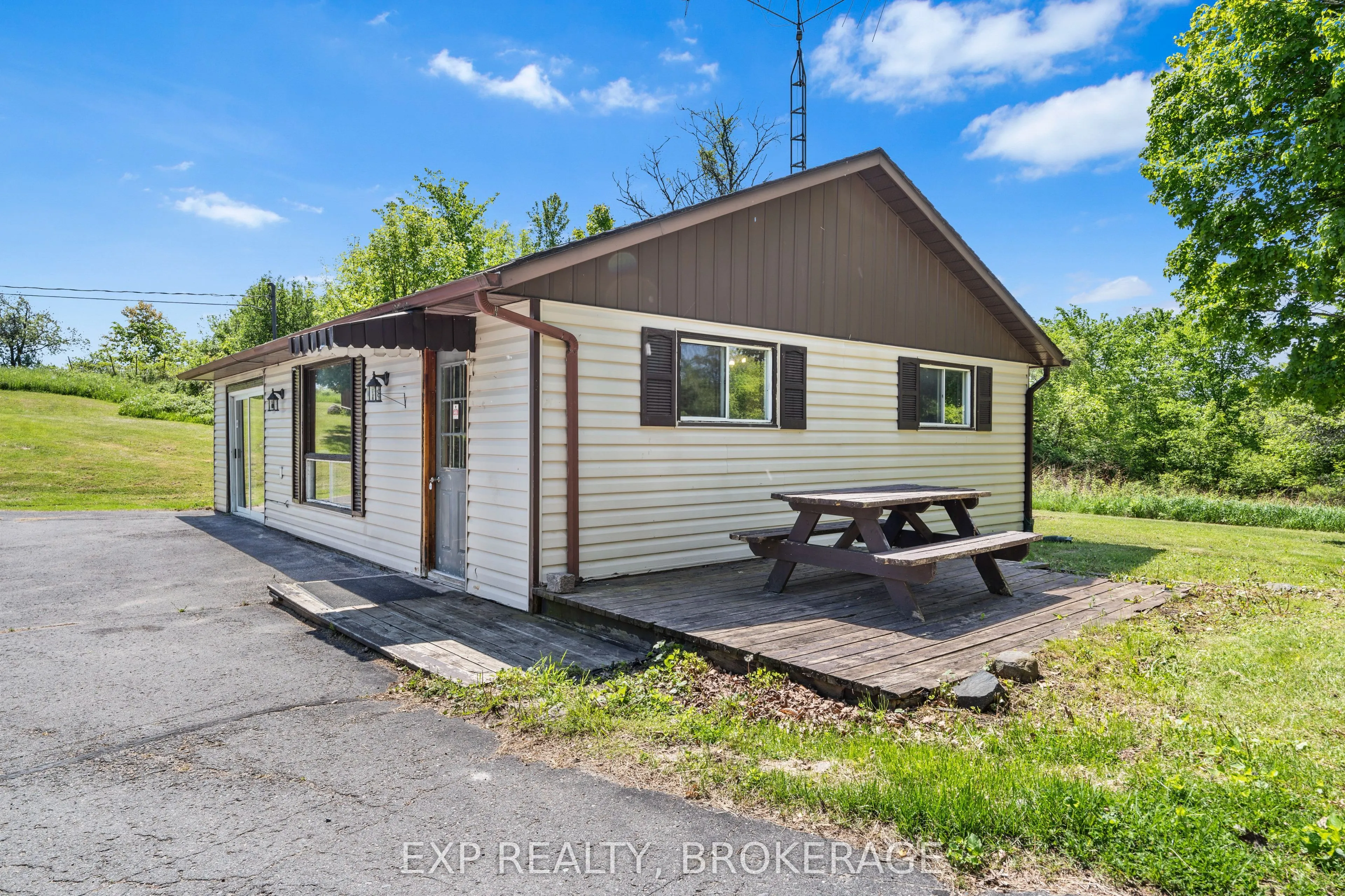 1944A-1944B FISH CREEK Road