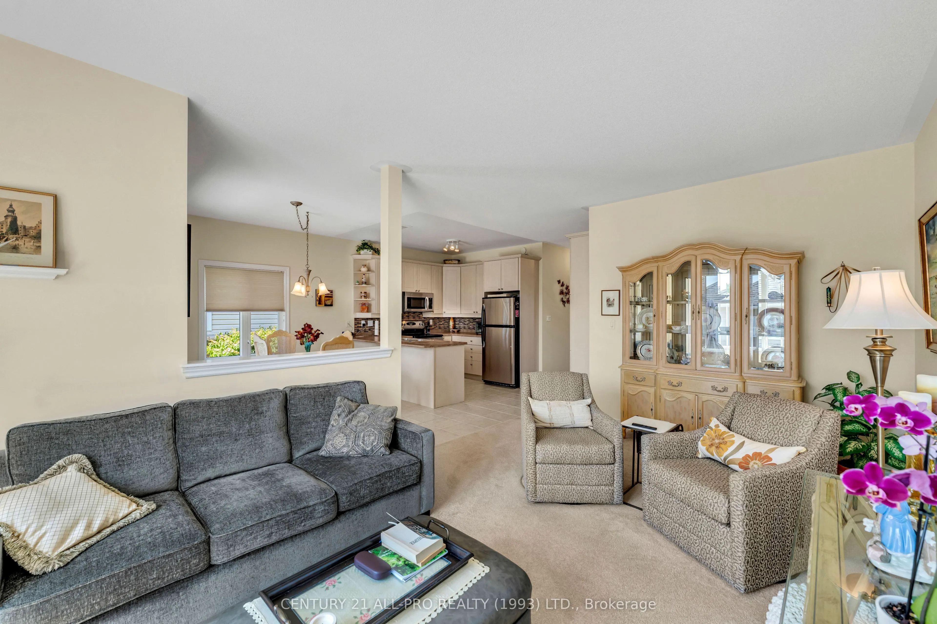 745 Prince Of Wales Drive