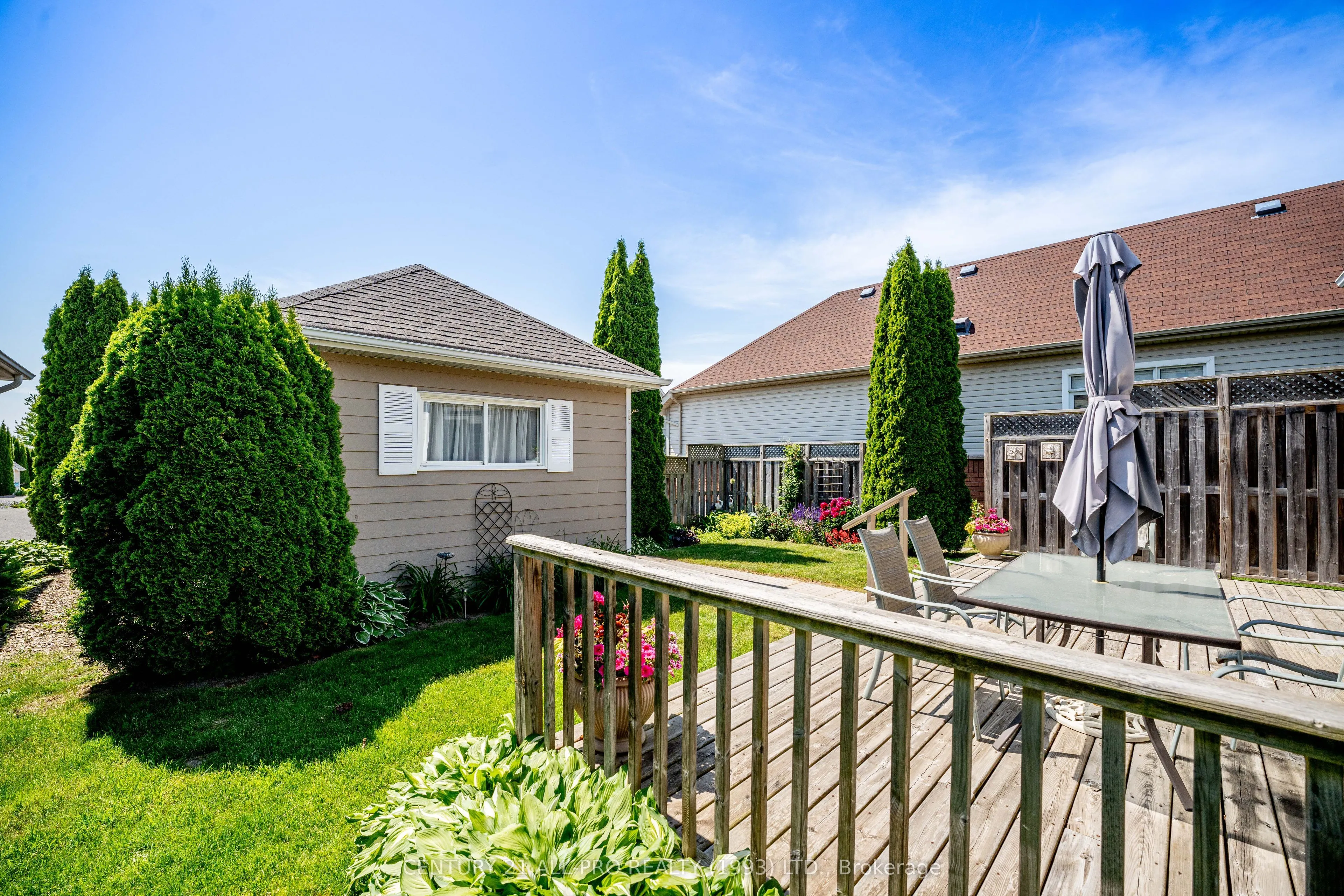 745 Prince Of Wales Drive