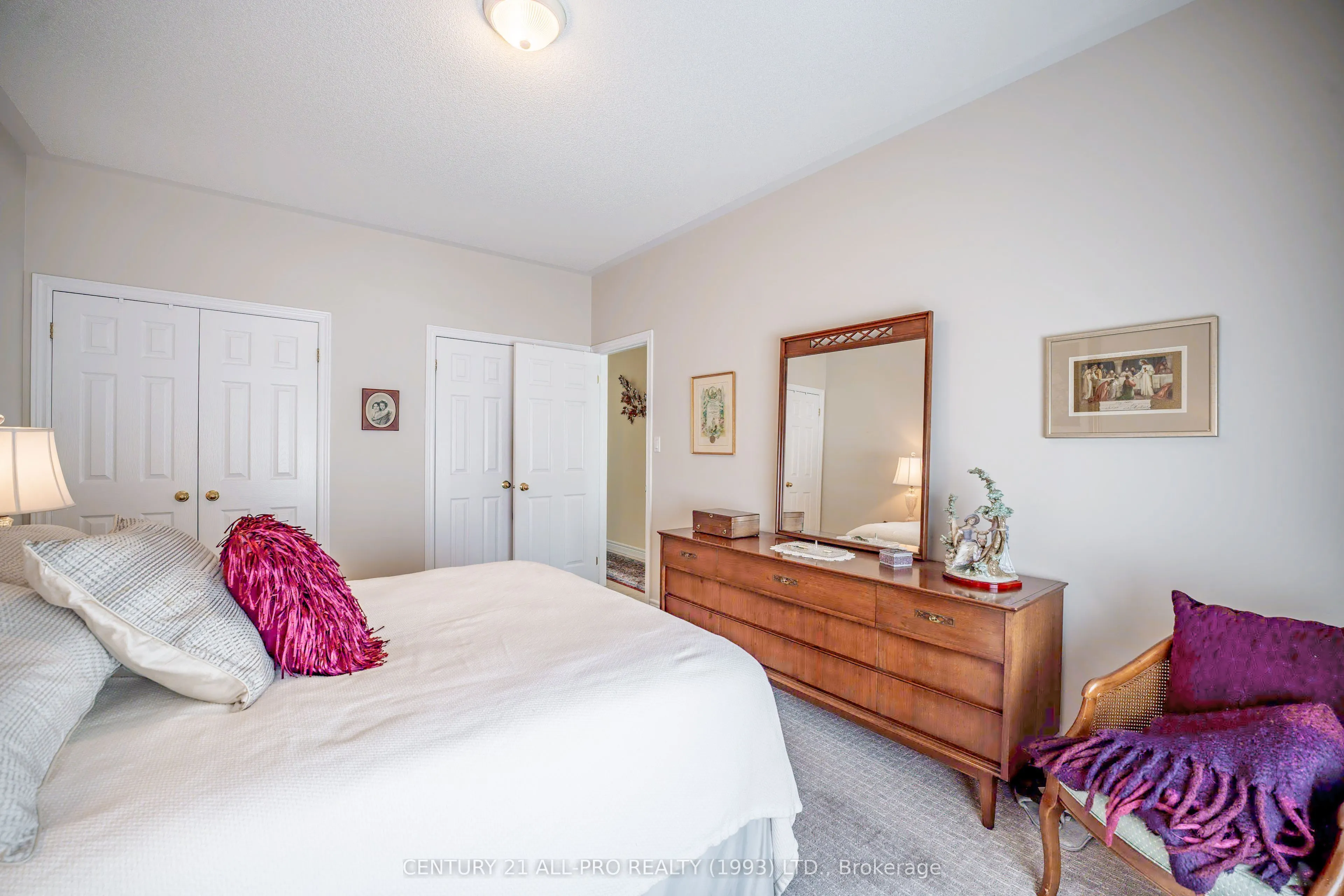 745 Prince Of Wales Drive