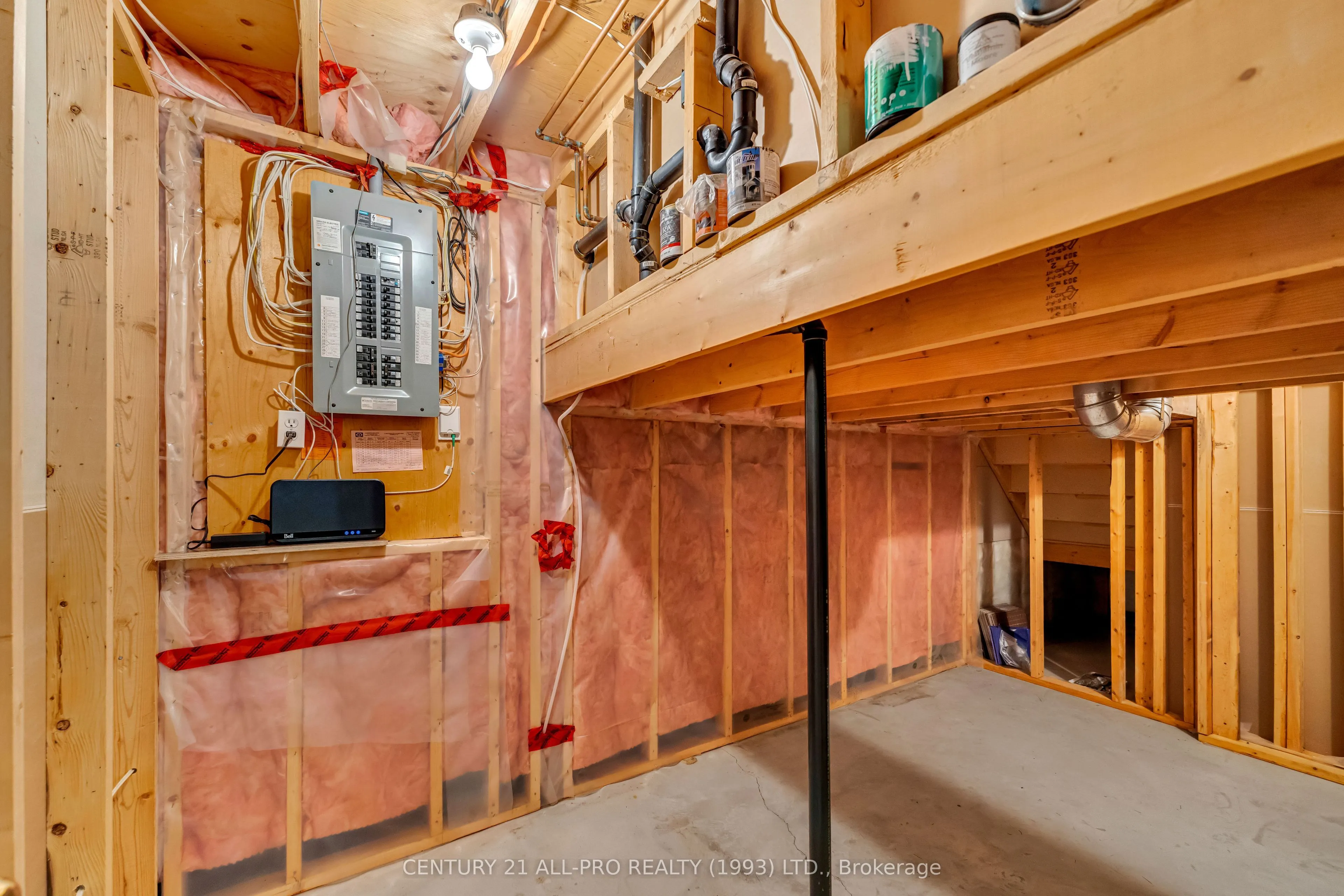 745 Prince Of Wales Drive