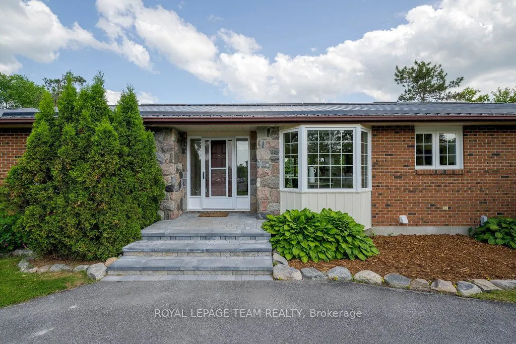 517 Donald B. Munro Drive