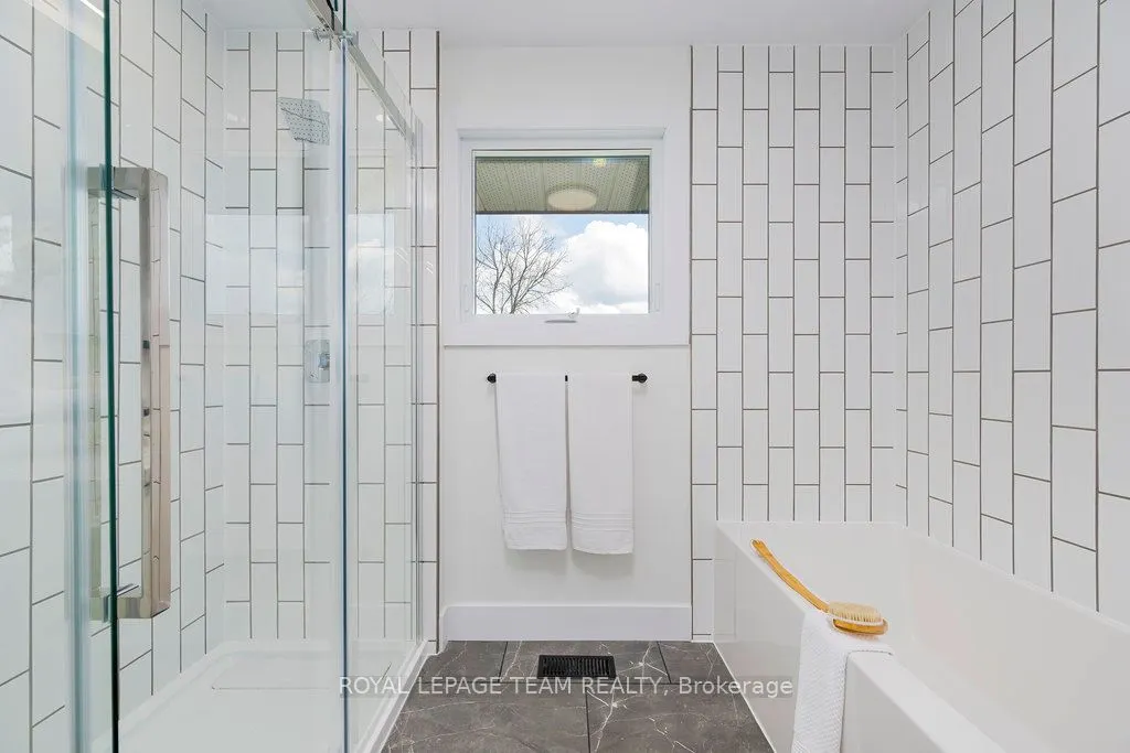 517 Donald B. Munro Drive