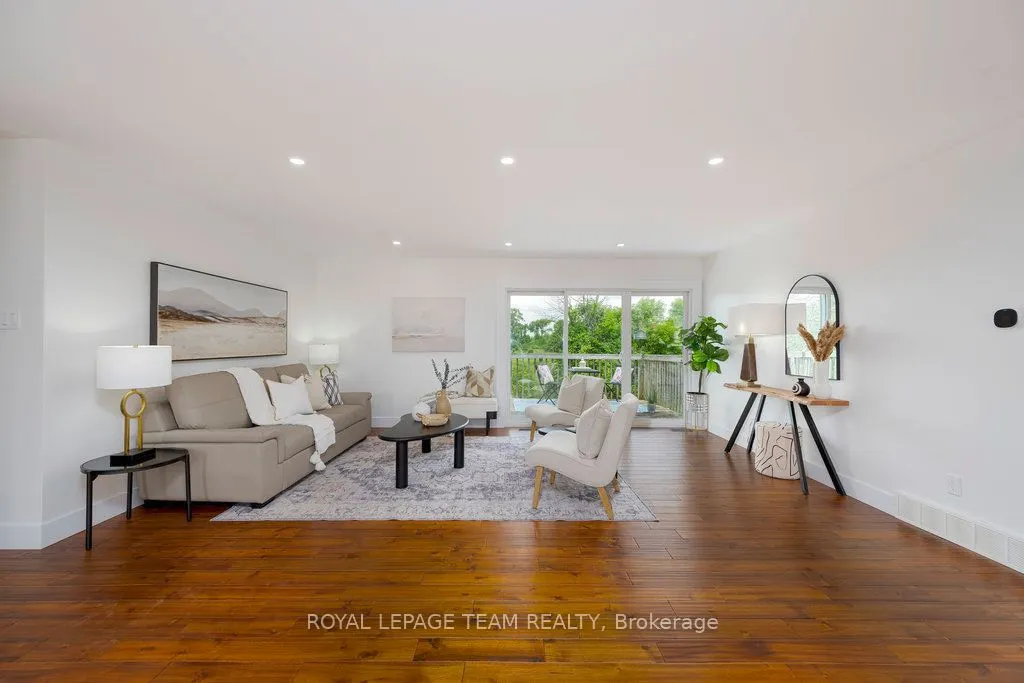 517 Donald B. Munro Drive