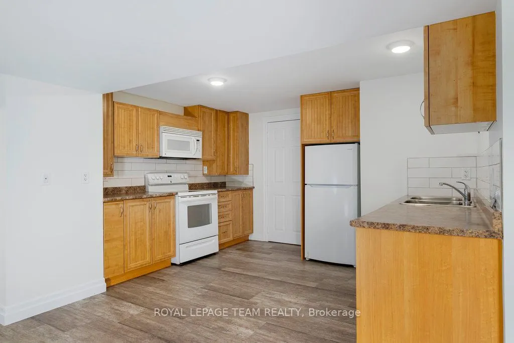 517 Donald B. Munro Drive